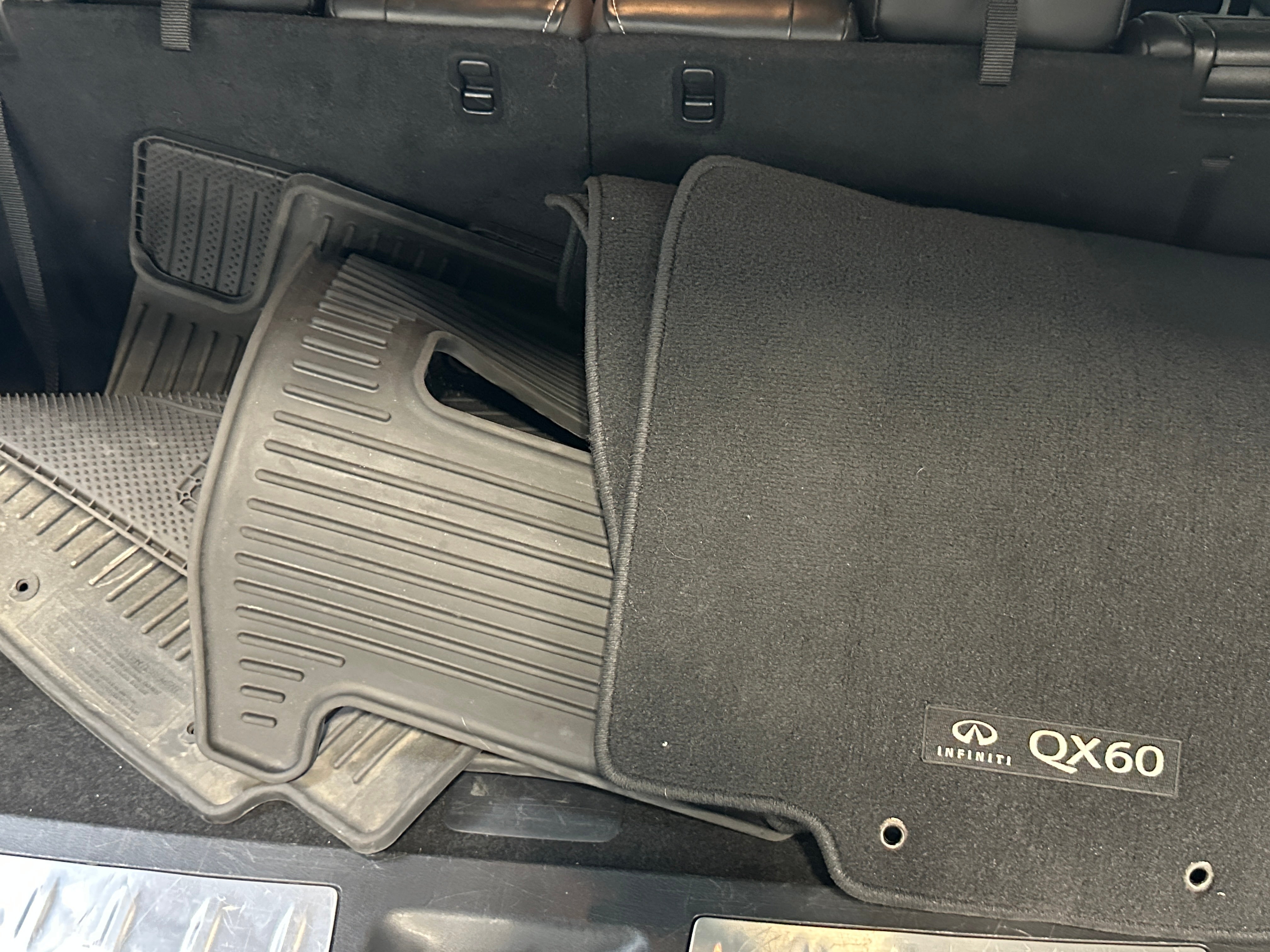 2017 INFINITI QX60  6