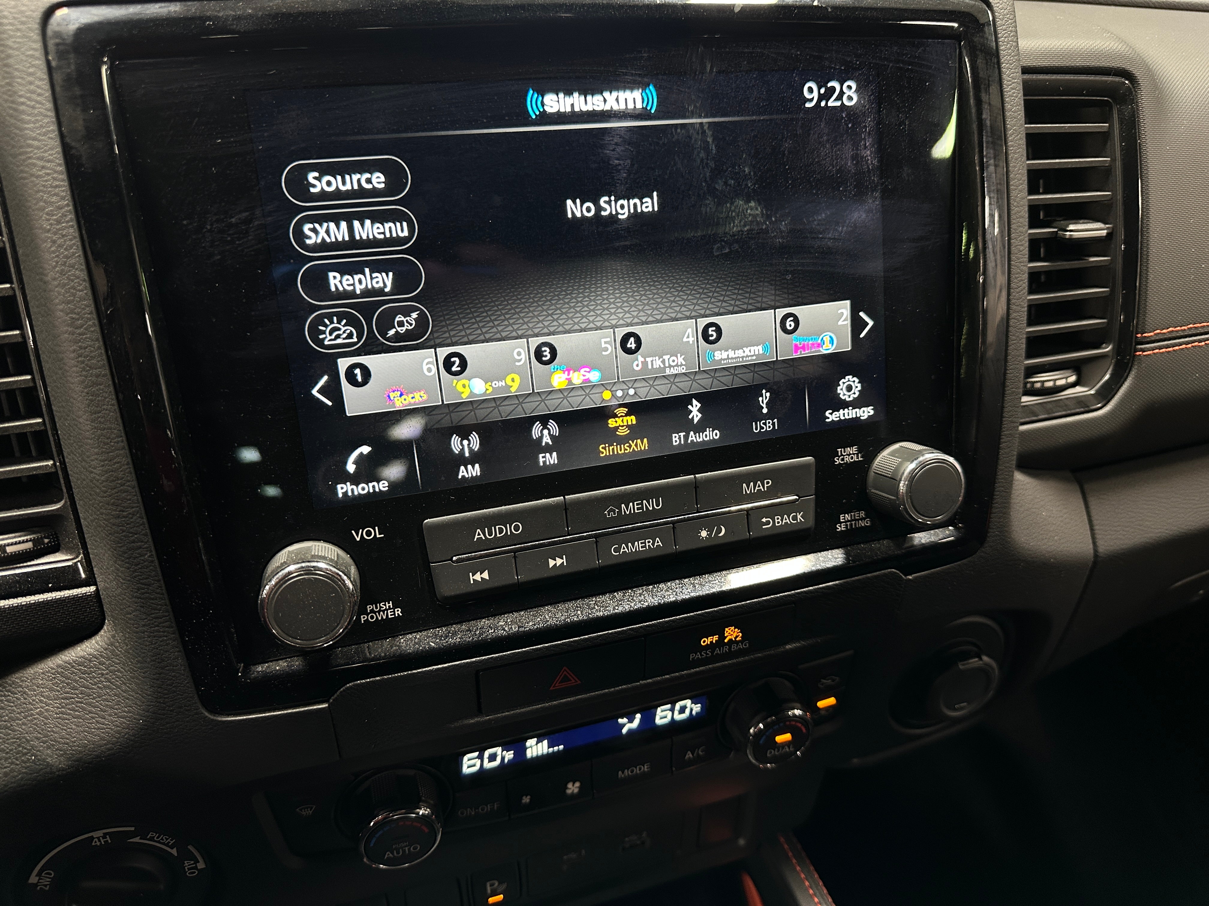 2022 Nissan Frontier PRO-4X 4