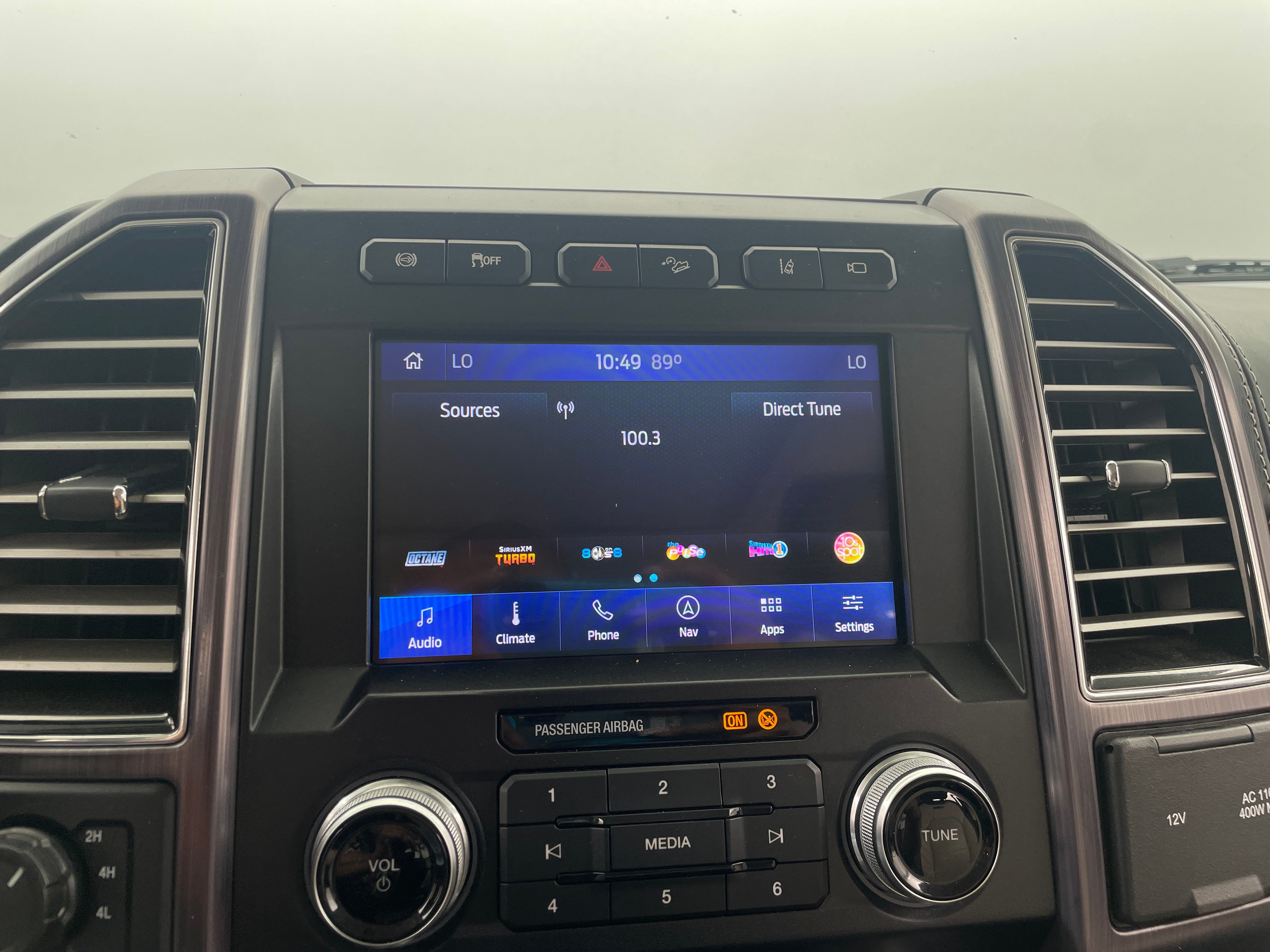 2020 Ford Econoline E-250 3