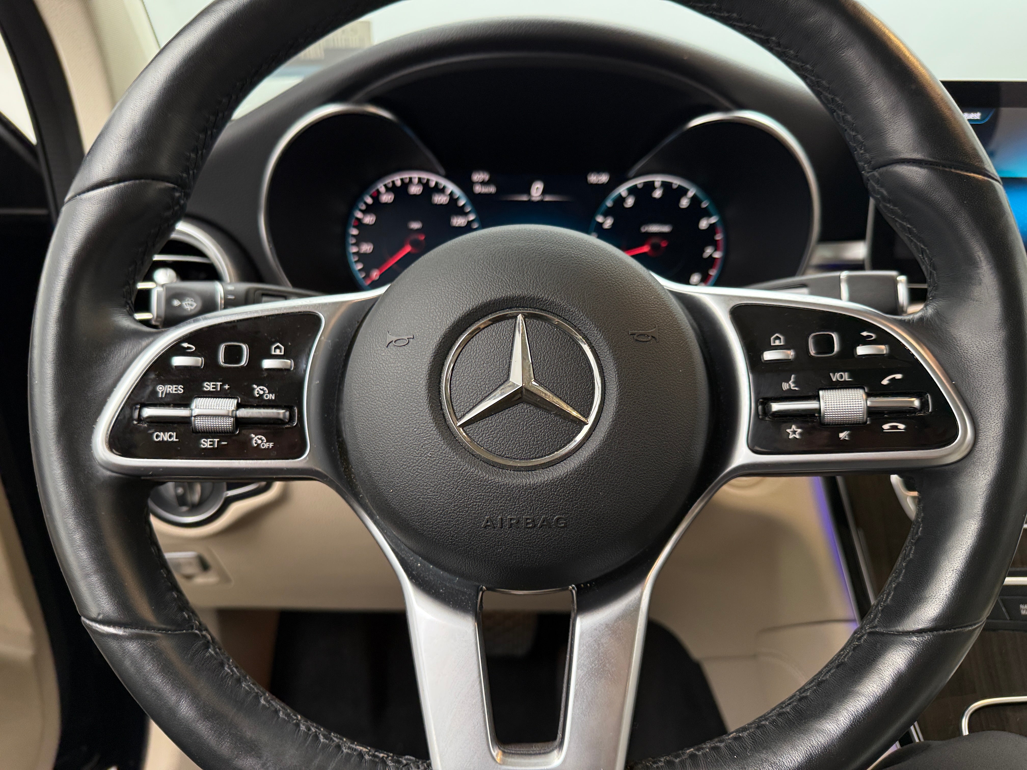2020 Mercedes-Benz GLC 300 4