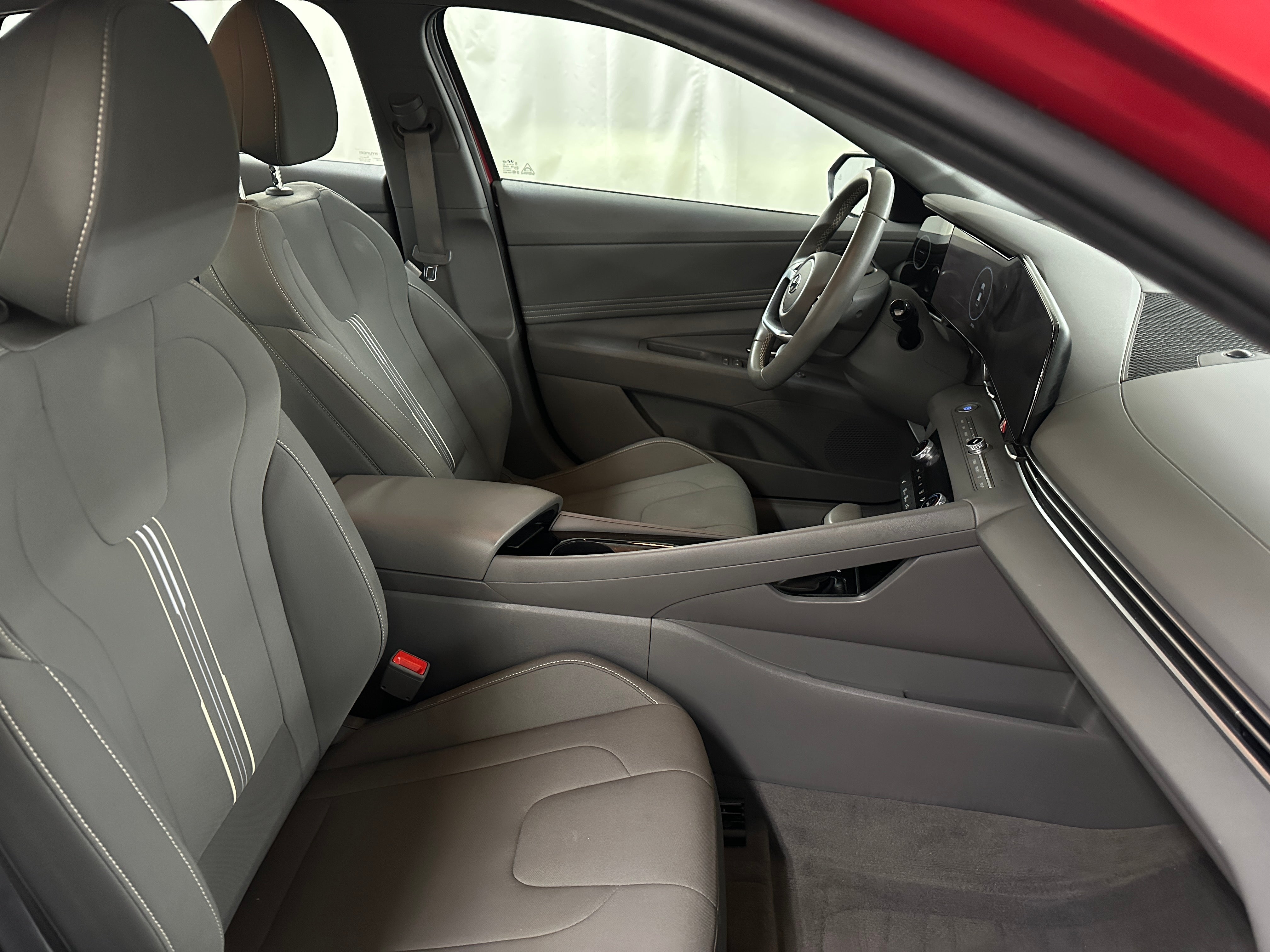 2023 Hyundai Elantra SEL 2