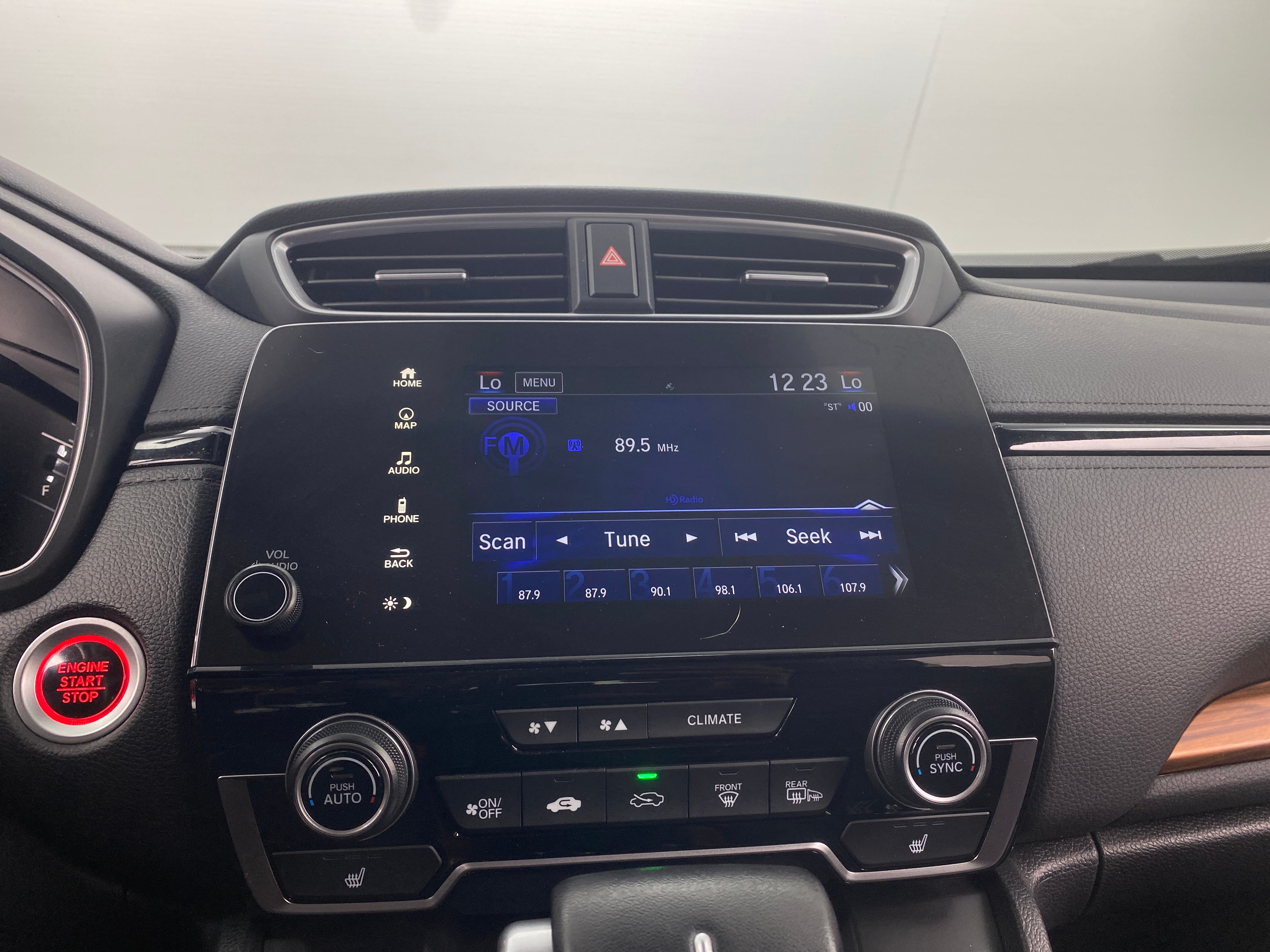 2020 Honda CR-V Touring 3
