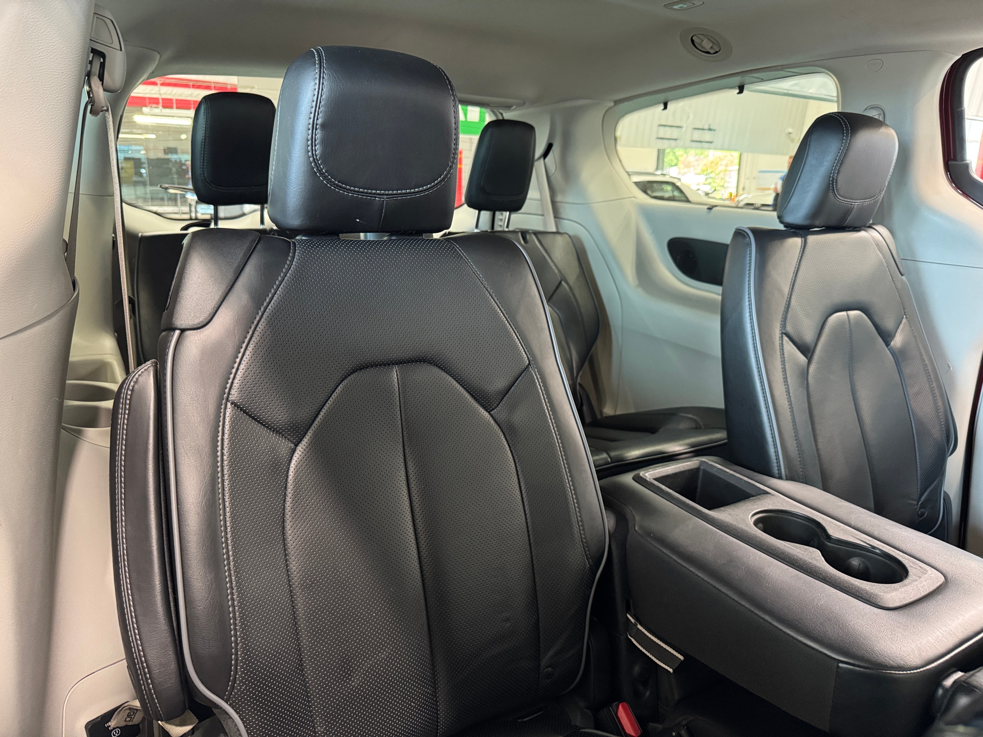 2018 Chrysler Pacifica Limited 5