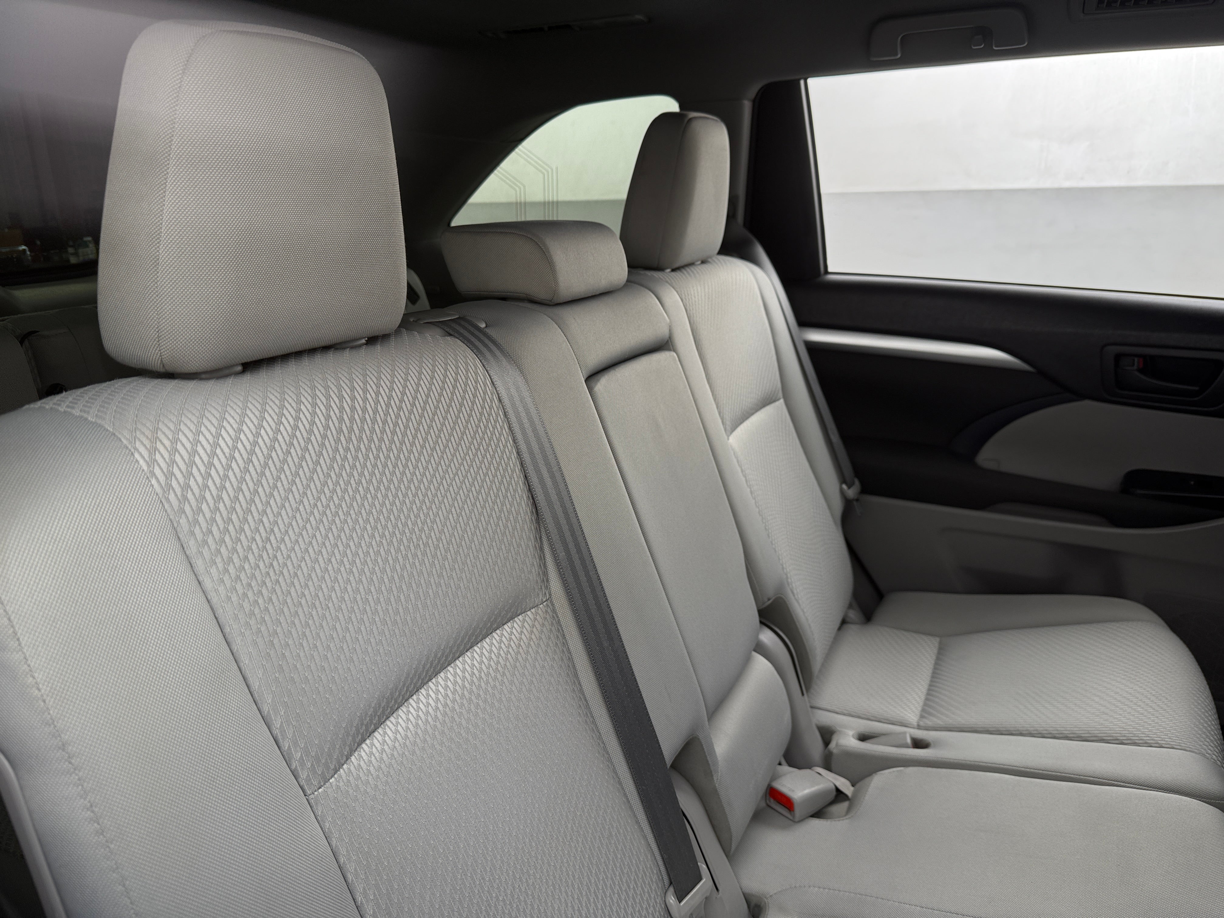 2018 Toyota Highlander LE 6