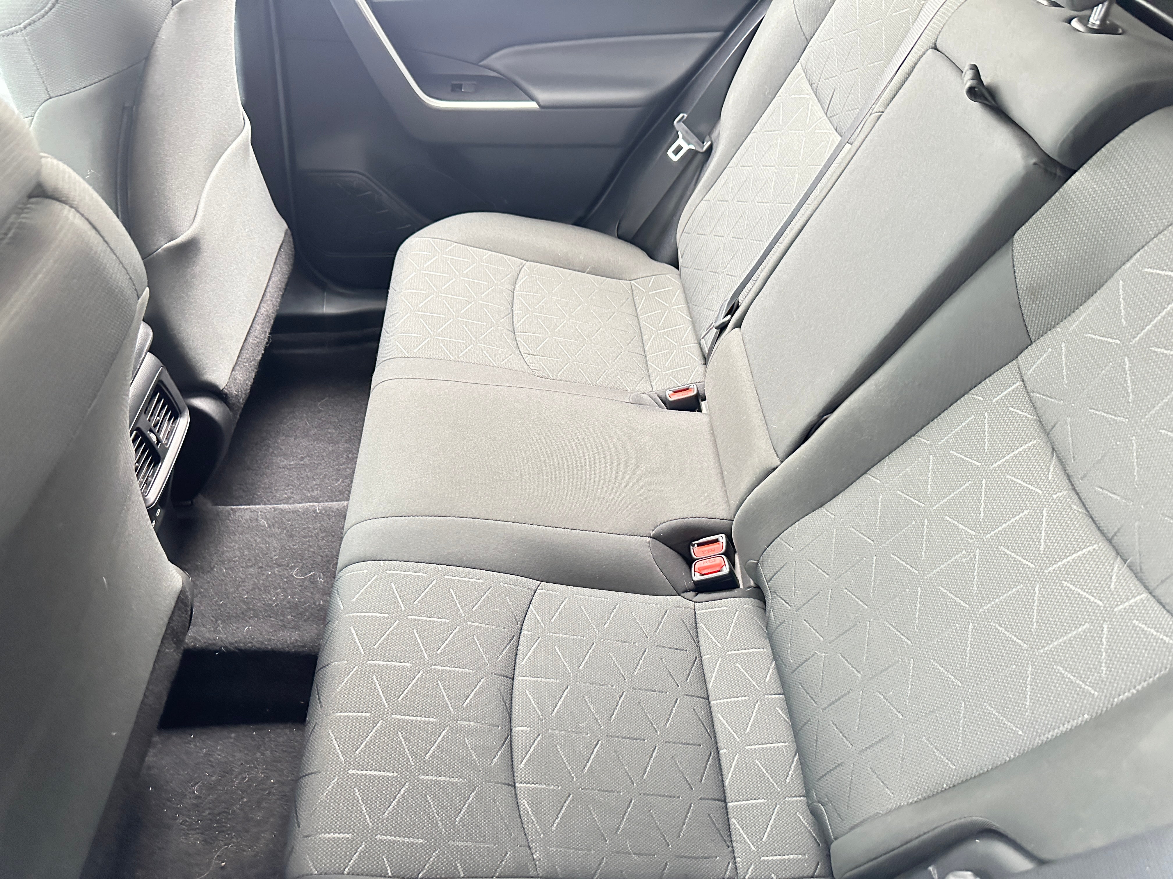2022 Toyota RAV4 XLE 6