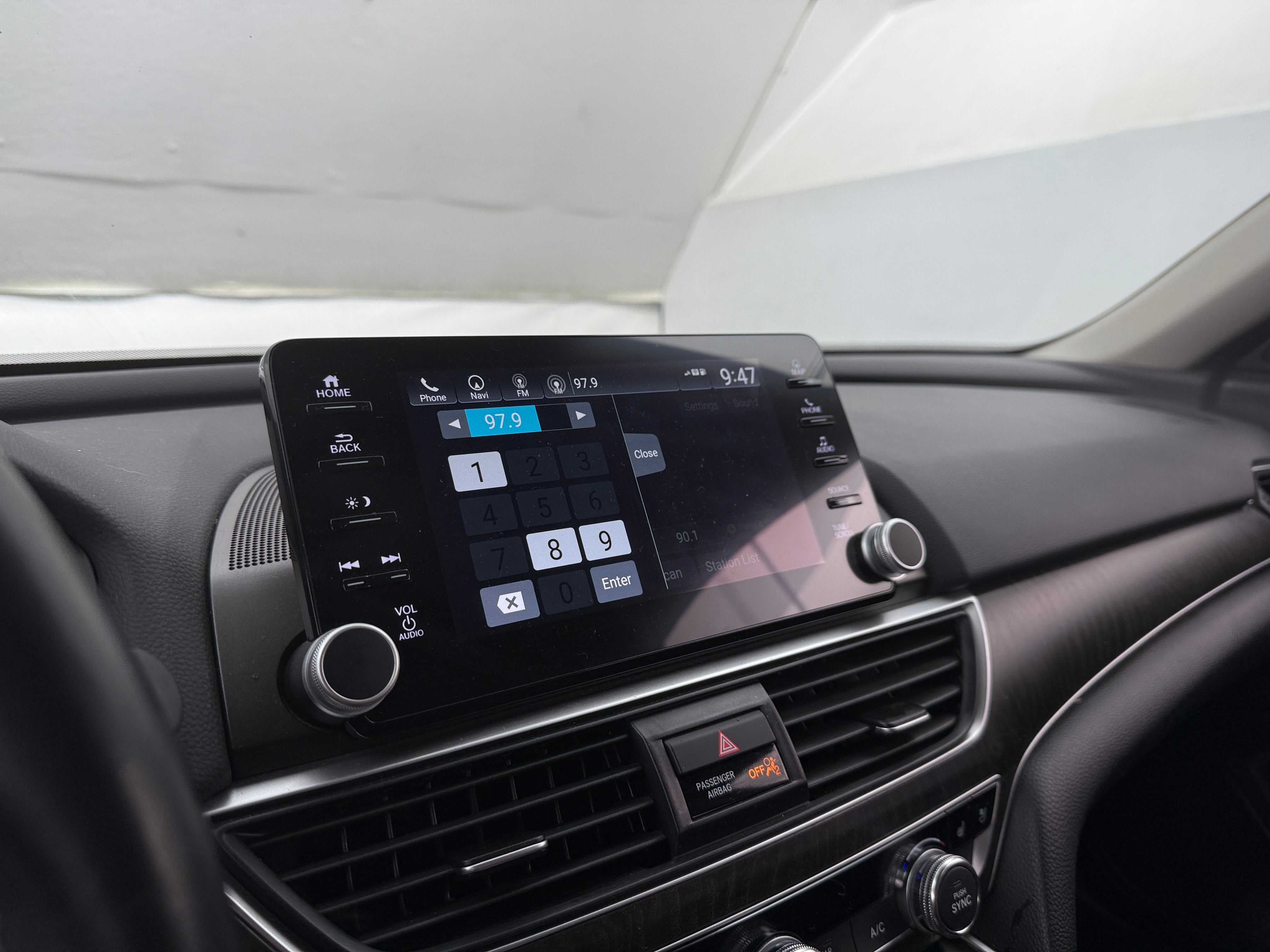 2022 Honda Accord Touring 3