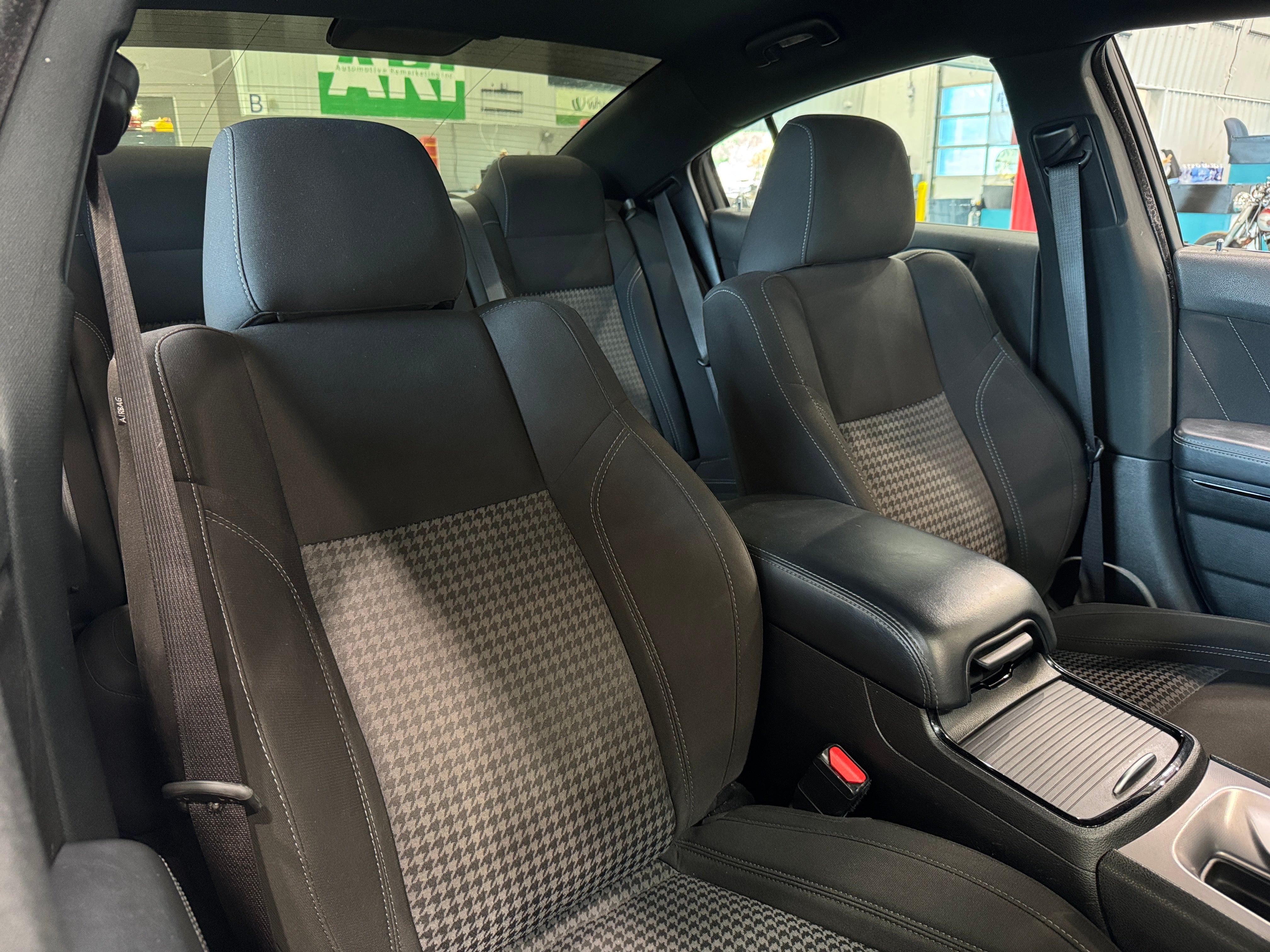 2023 Dodge Charger SXT 2