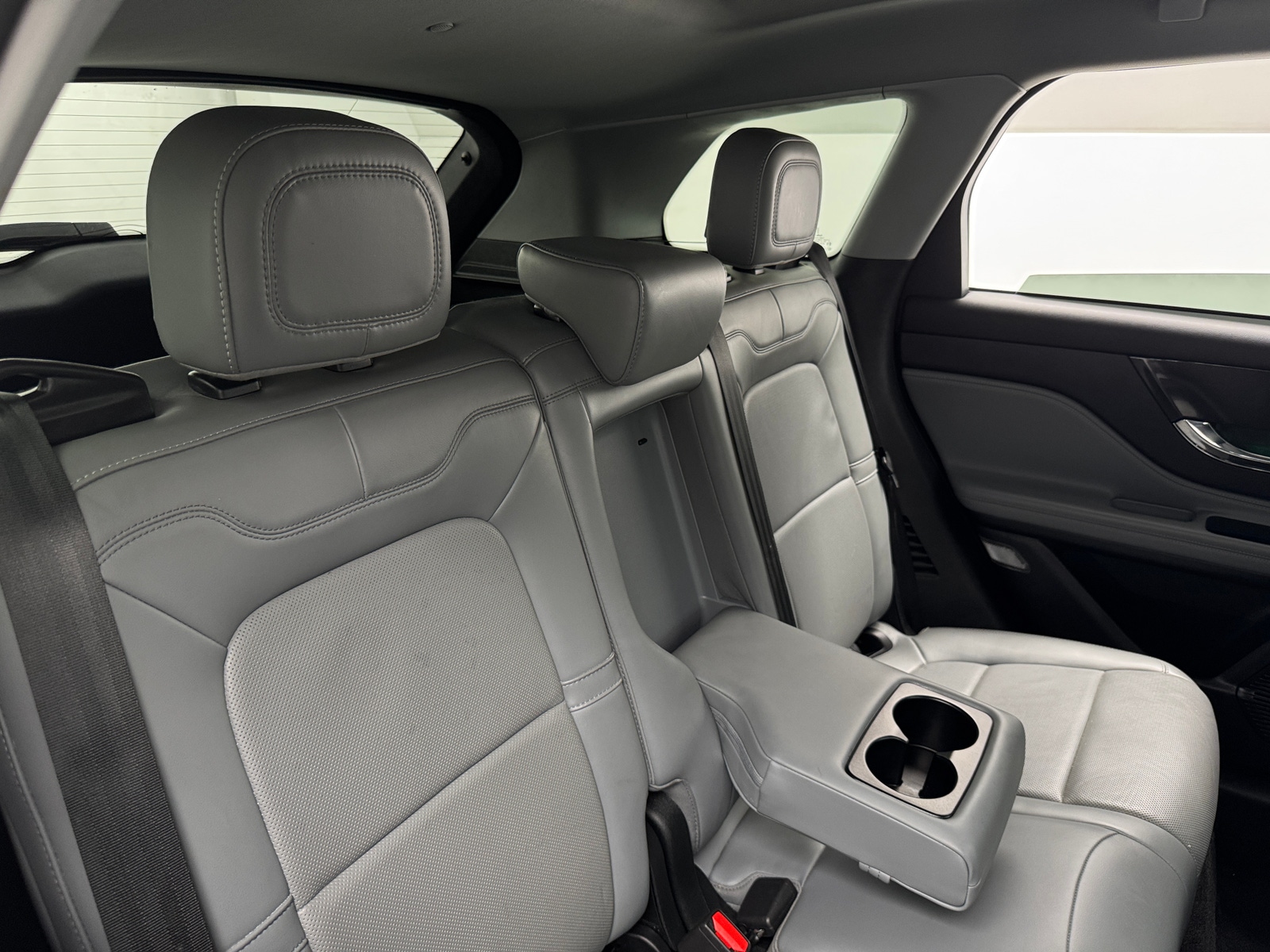 Thumbnail: 2022 Lincoln Corsair - 5