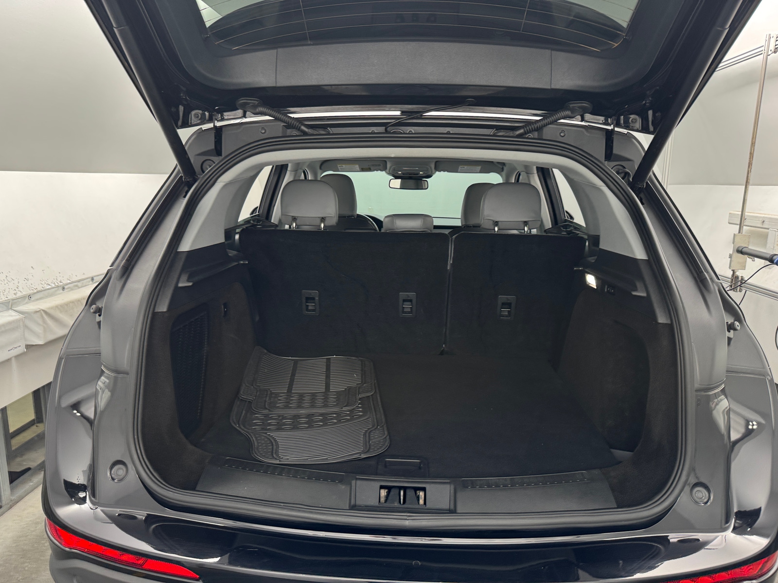 Thumbnail: 2022 Lincoln Corsair - 6