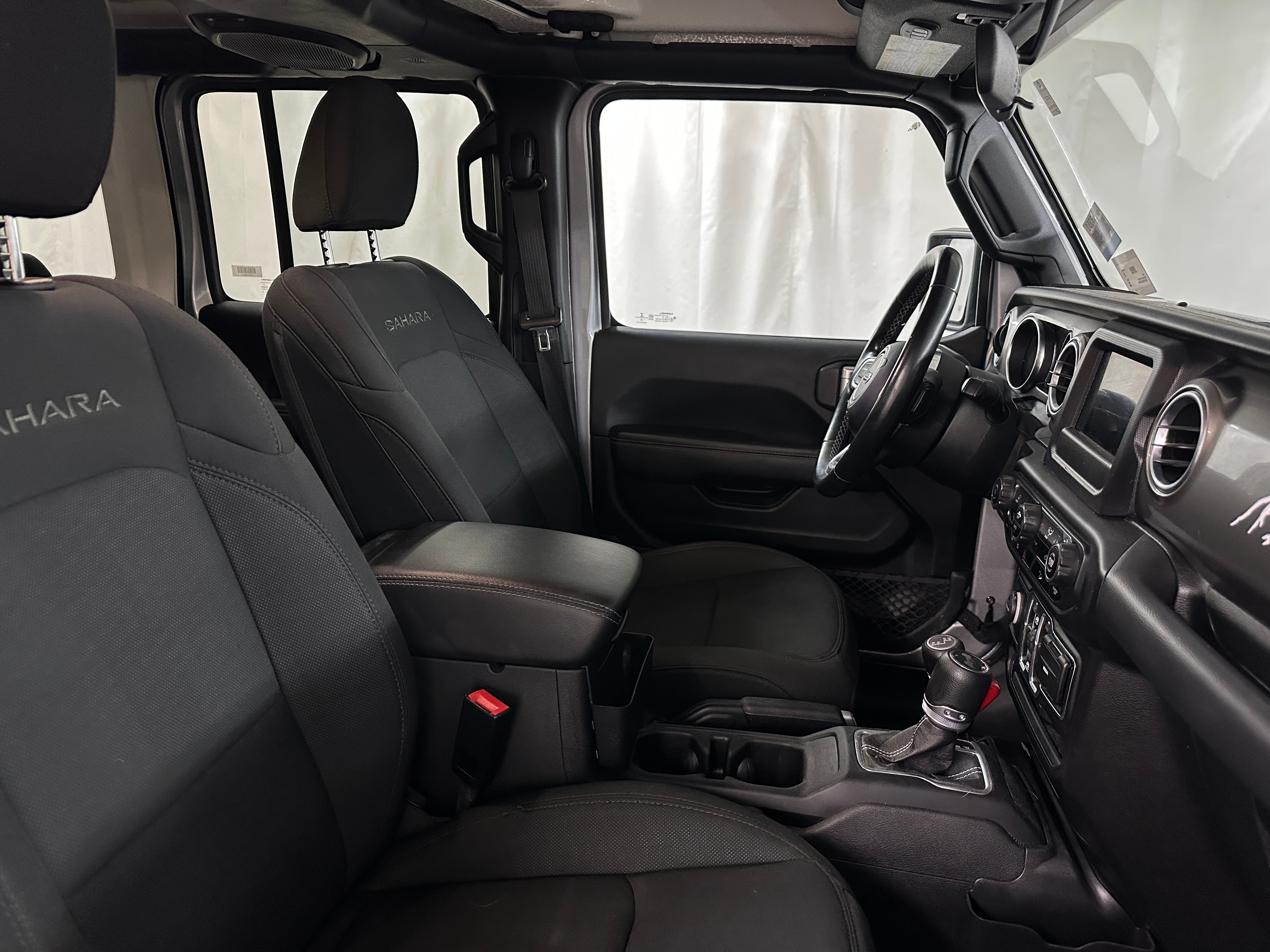 2020 Jeep Wrangler Unlimited Sahara 2
