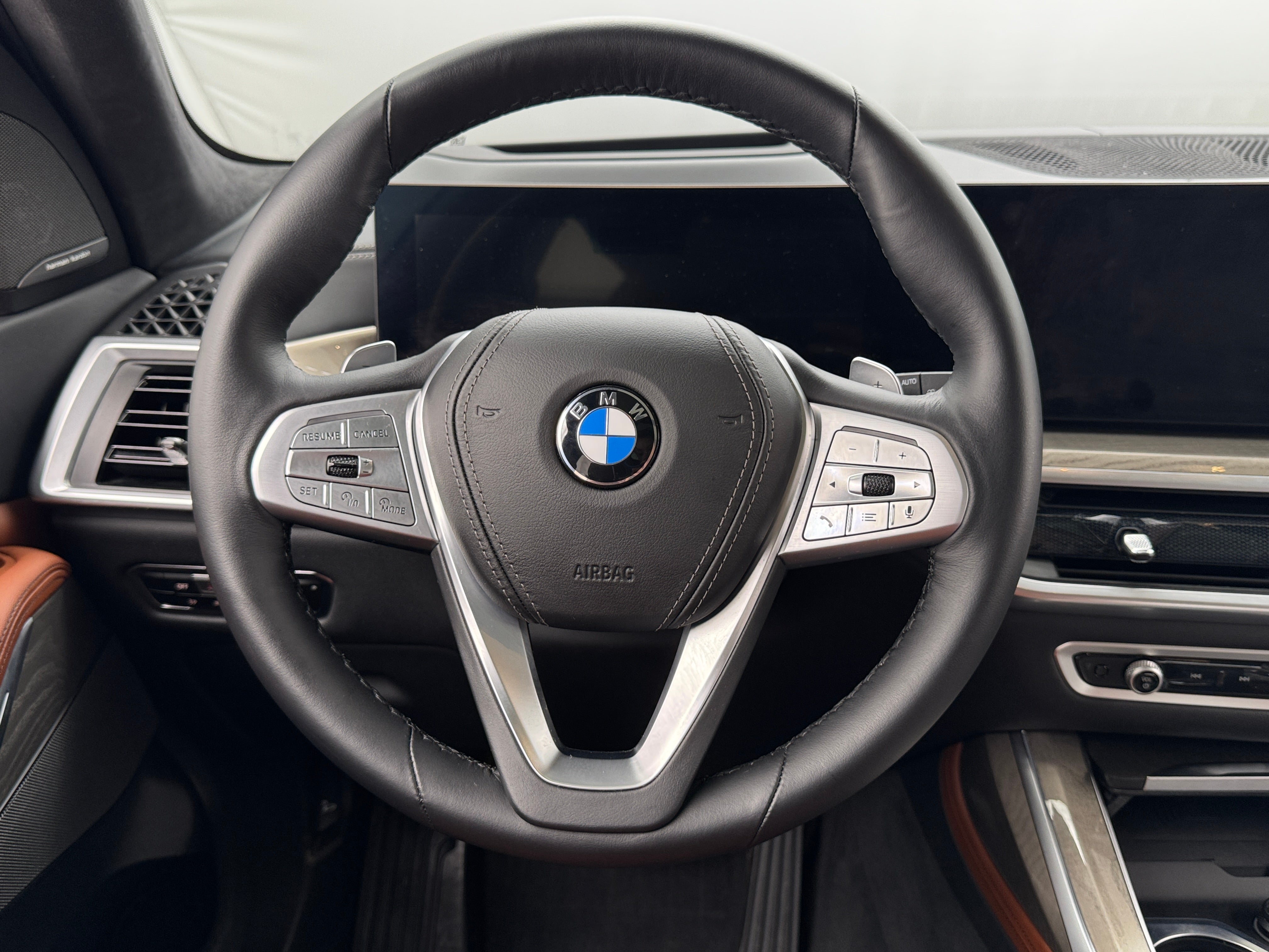 2023 BMW X7 xDrive40i 4