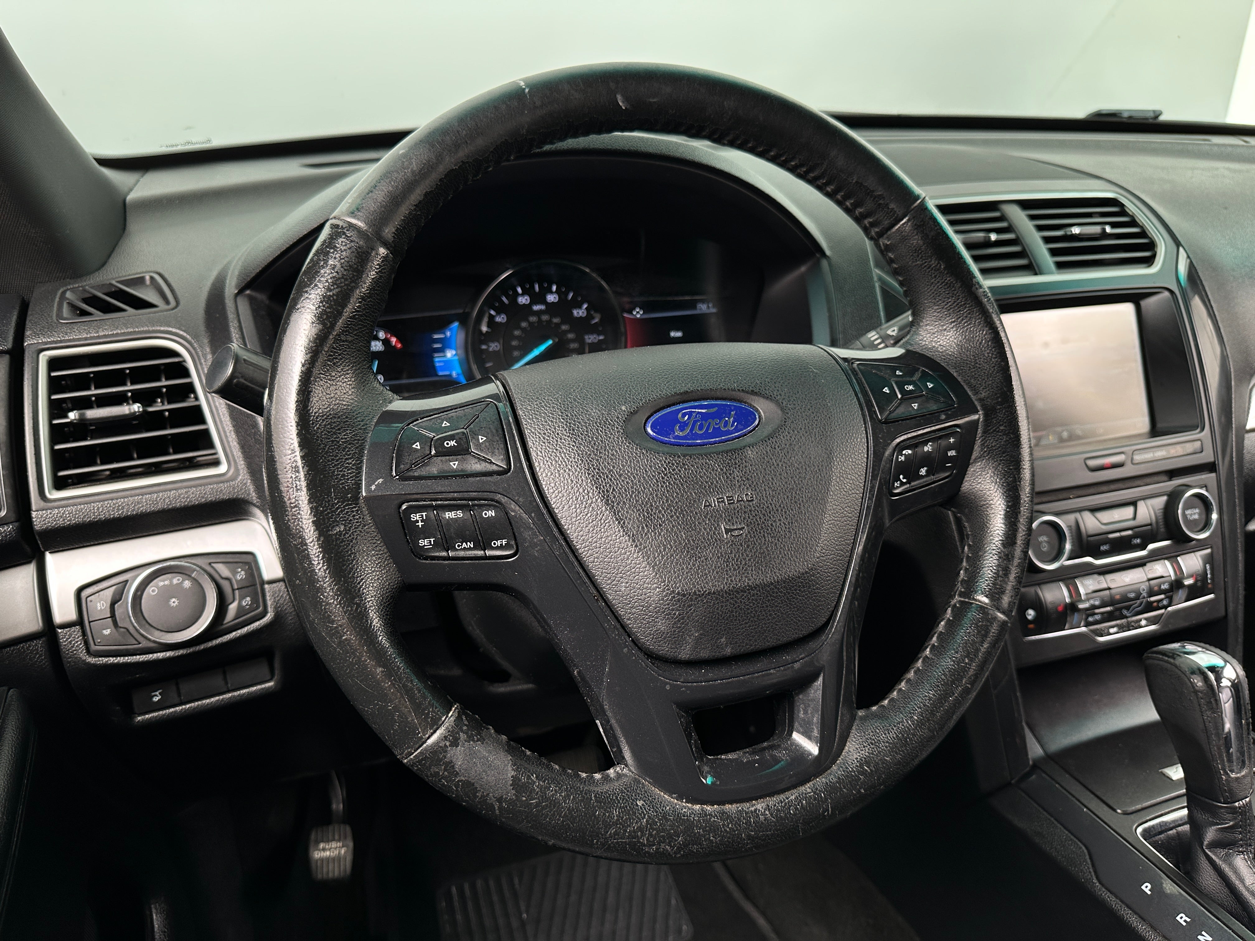 2016 Ford Explorer XLT 5