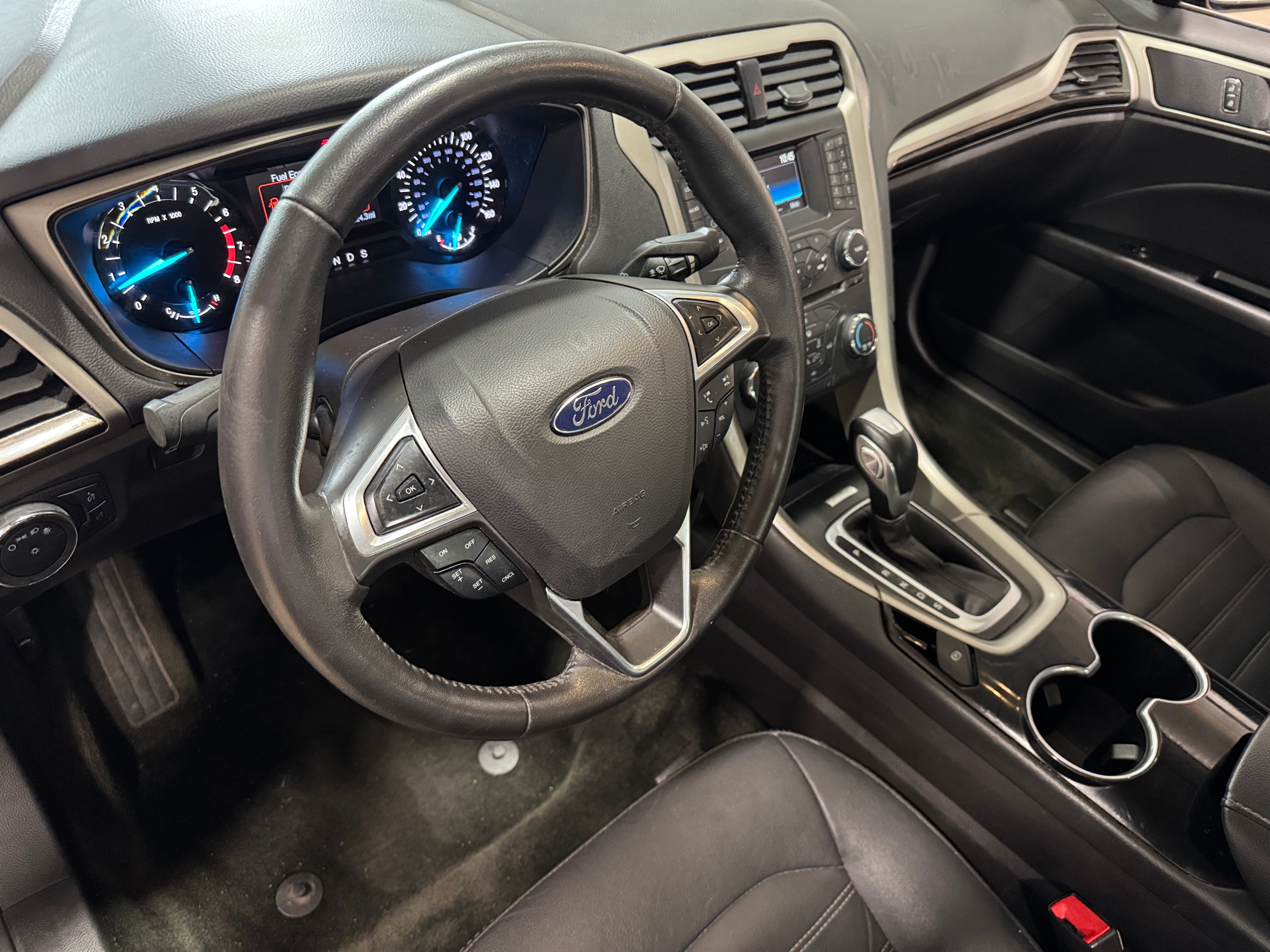 2015 Ford Fusion SE 2