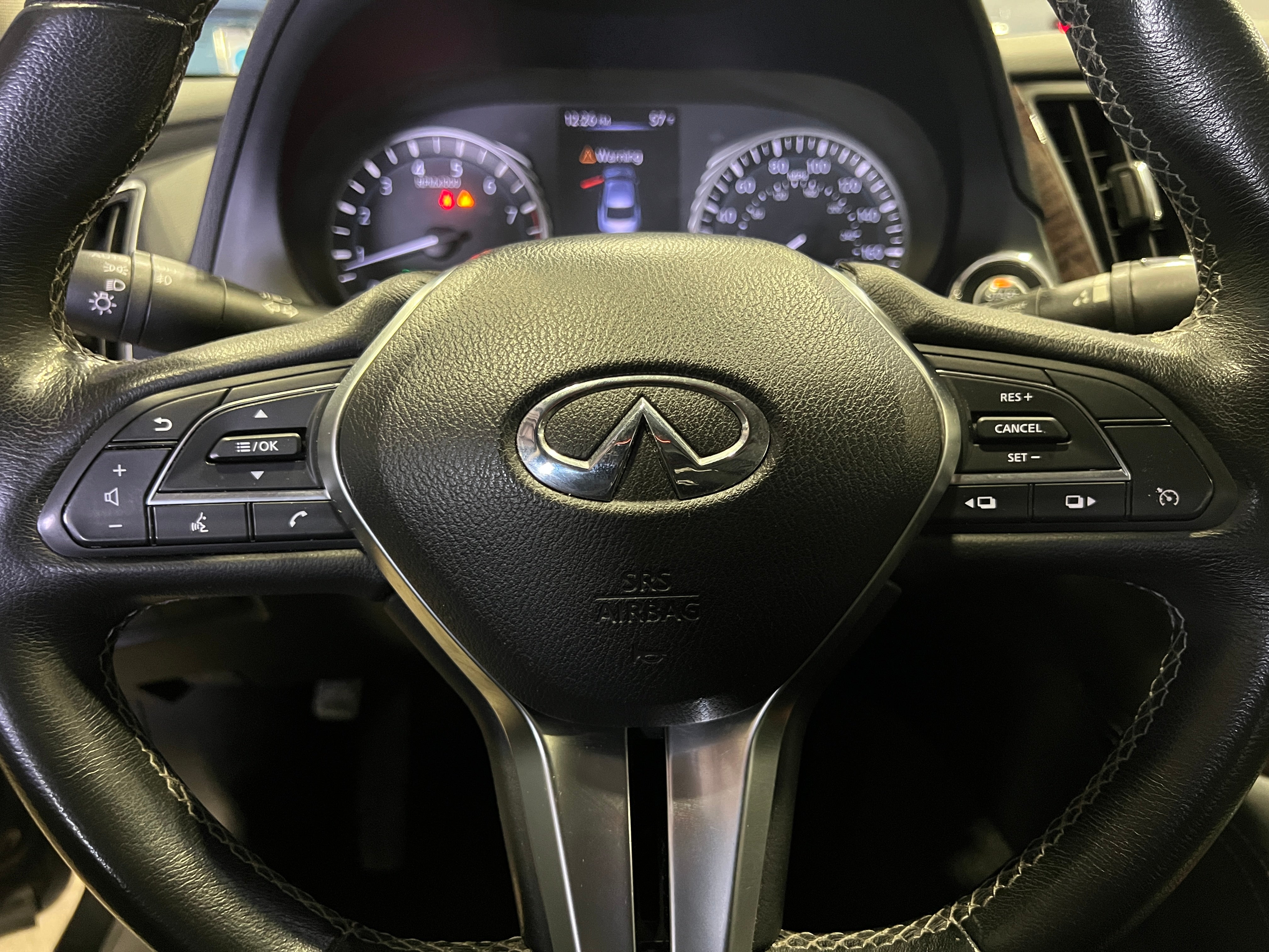 2018 INFINITI Q50 Luxe 5