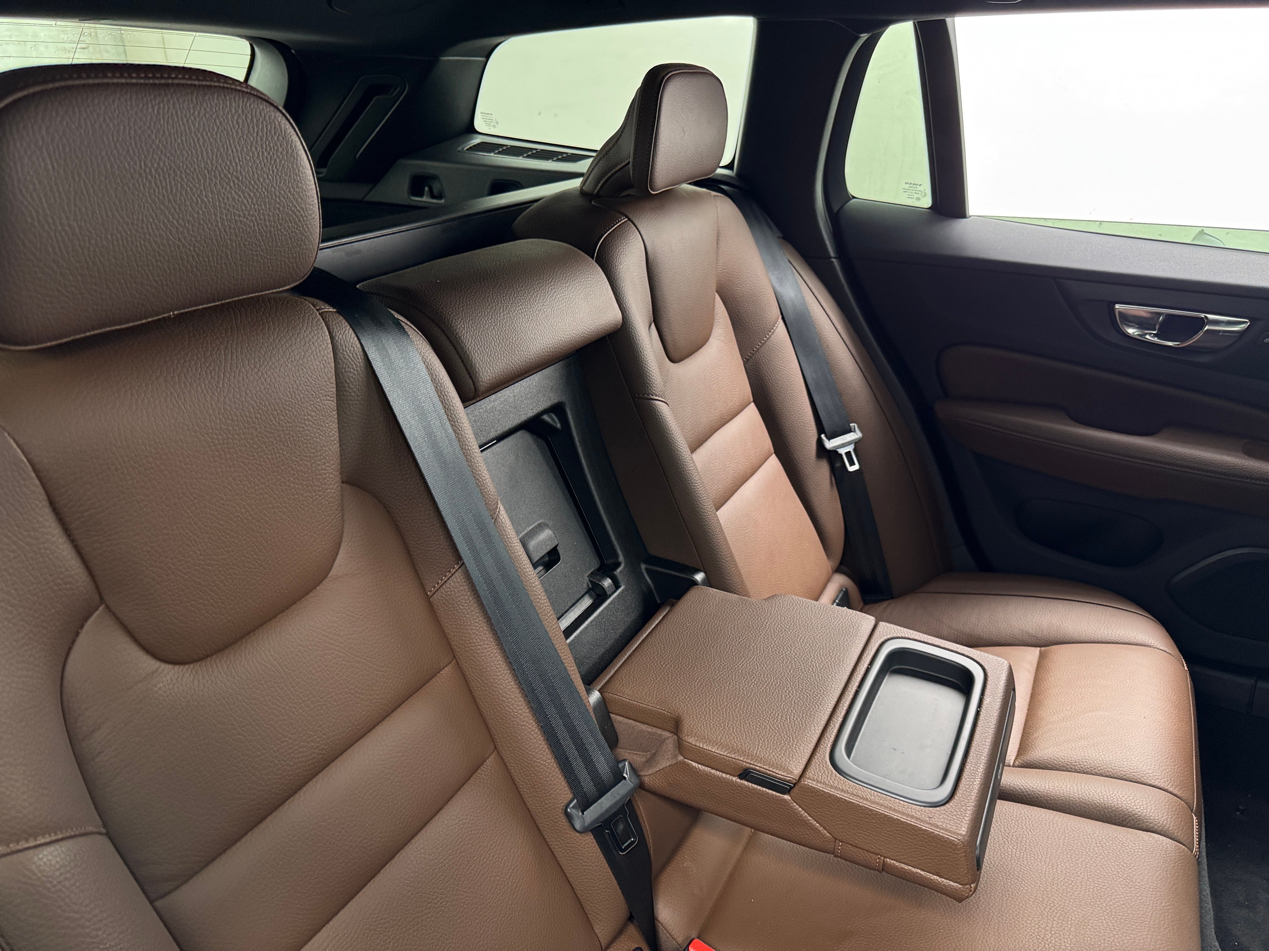 2022 Volvo V60 T5 5