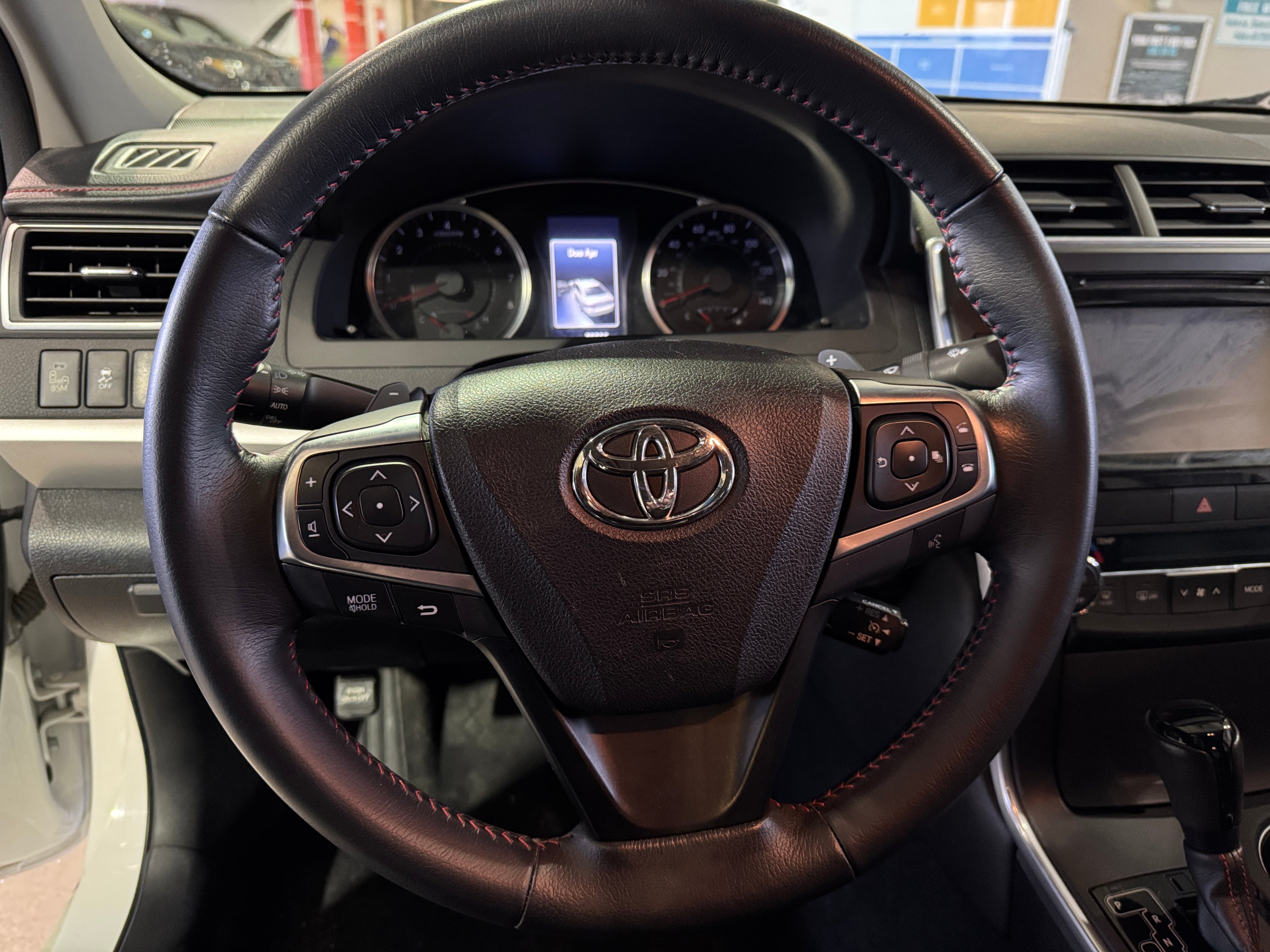 2015 Toyota Camry XSE 4