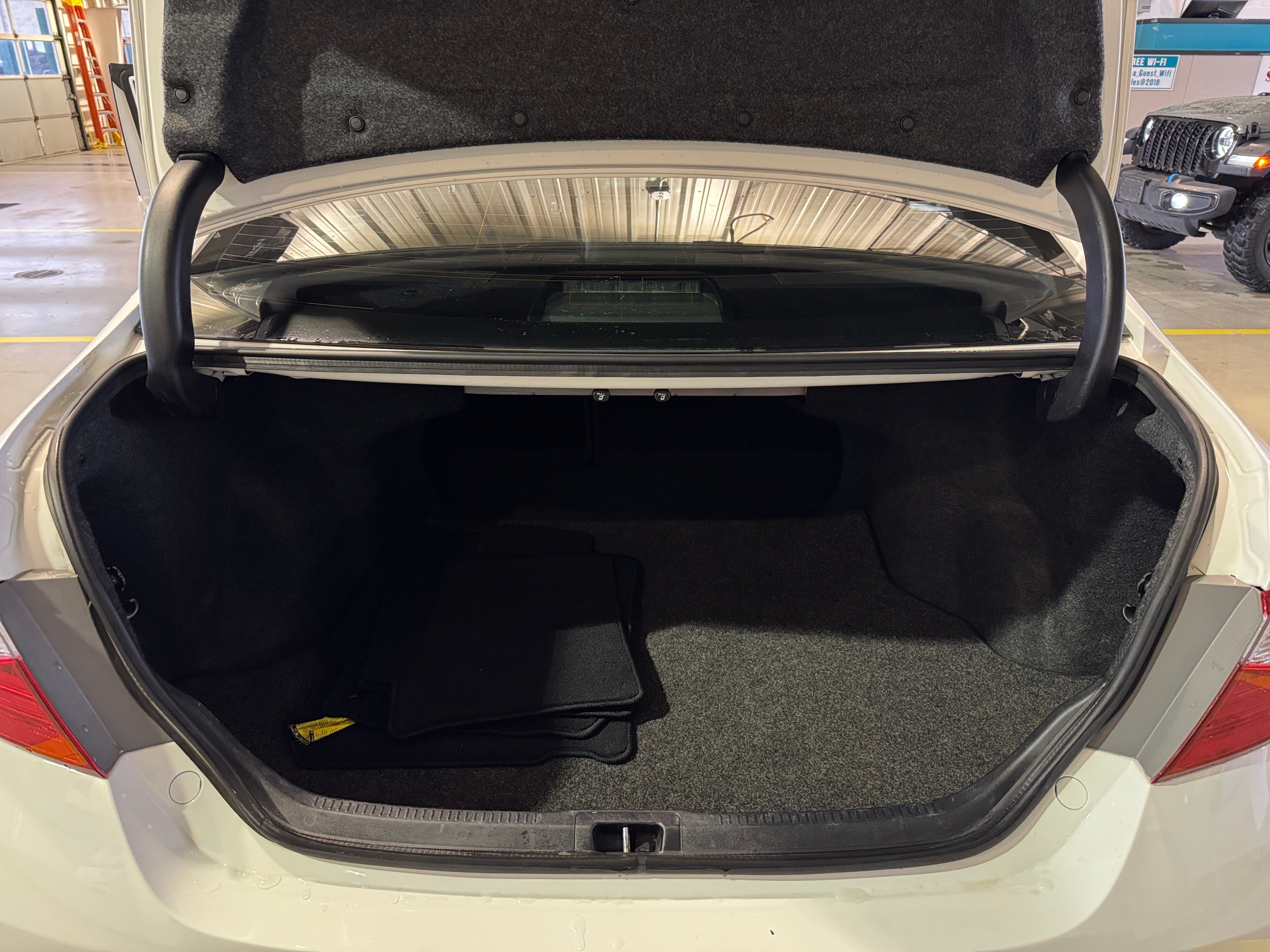 2015 Toyota Camry XSE 6