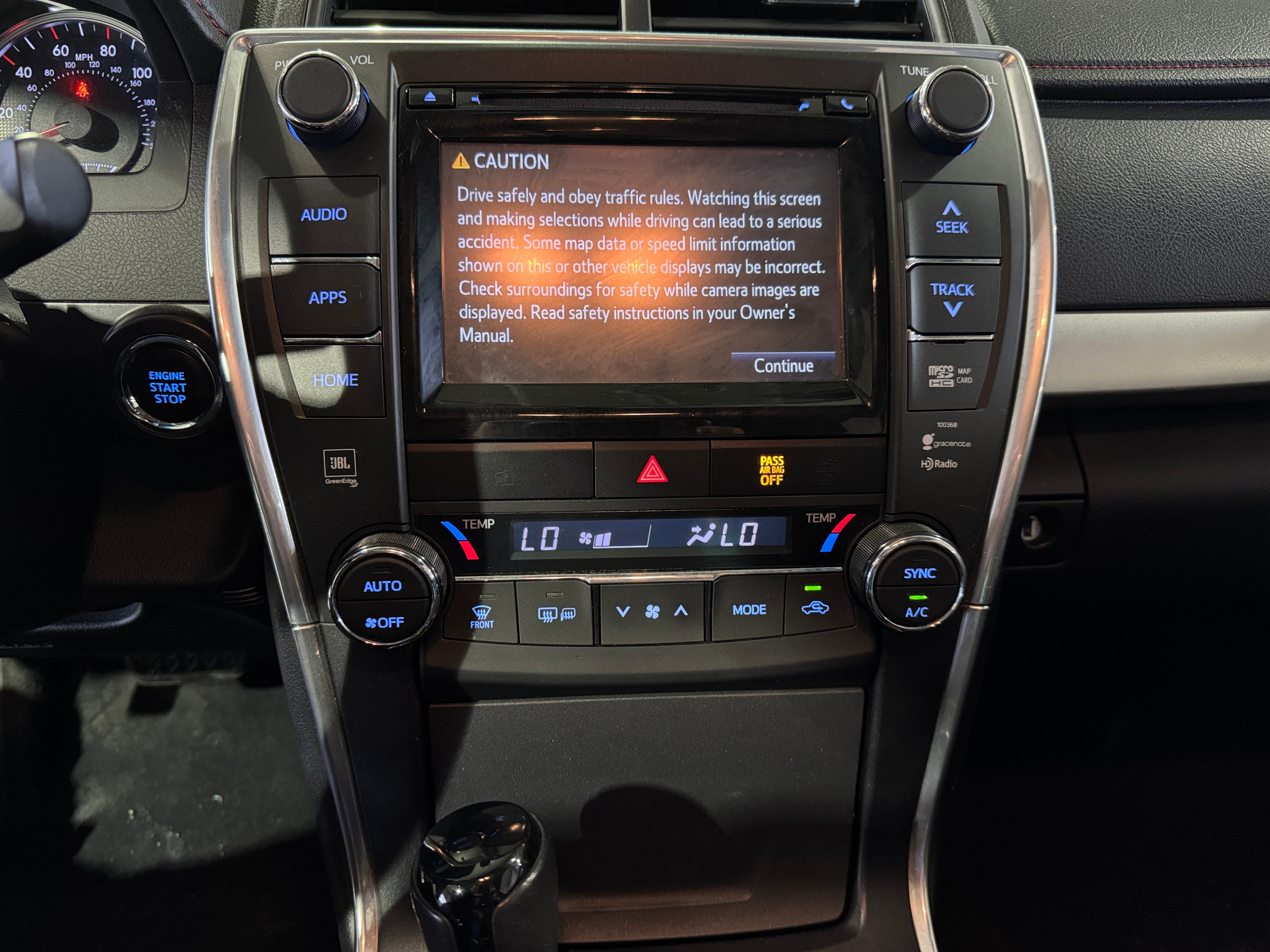 2015 Toyota Camry XSE 3