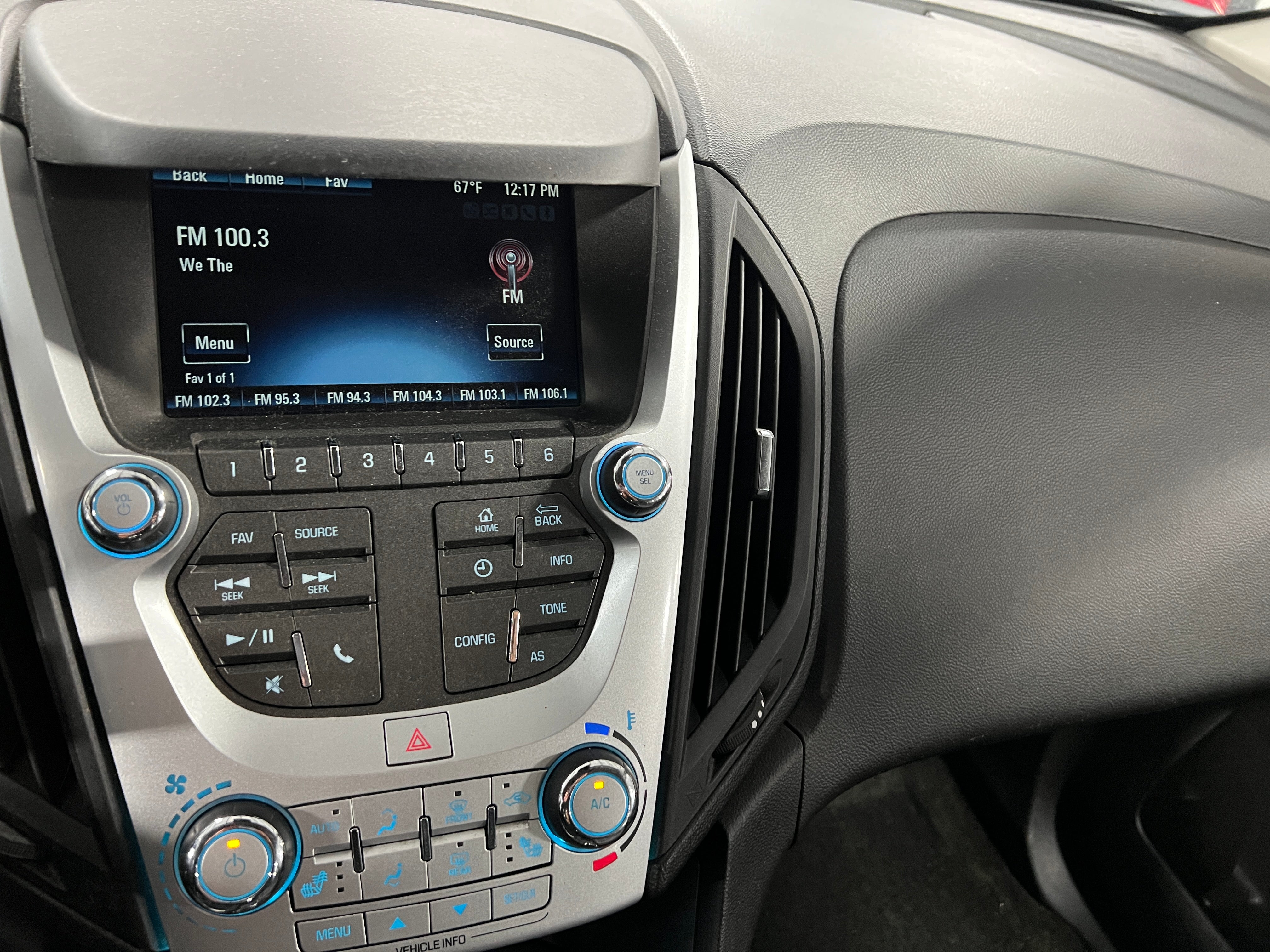 2017 Chevrolet Equinox LT 4