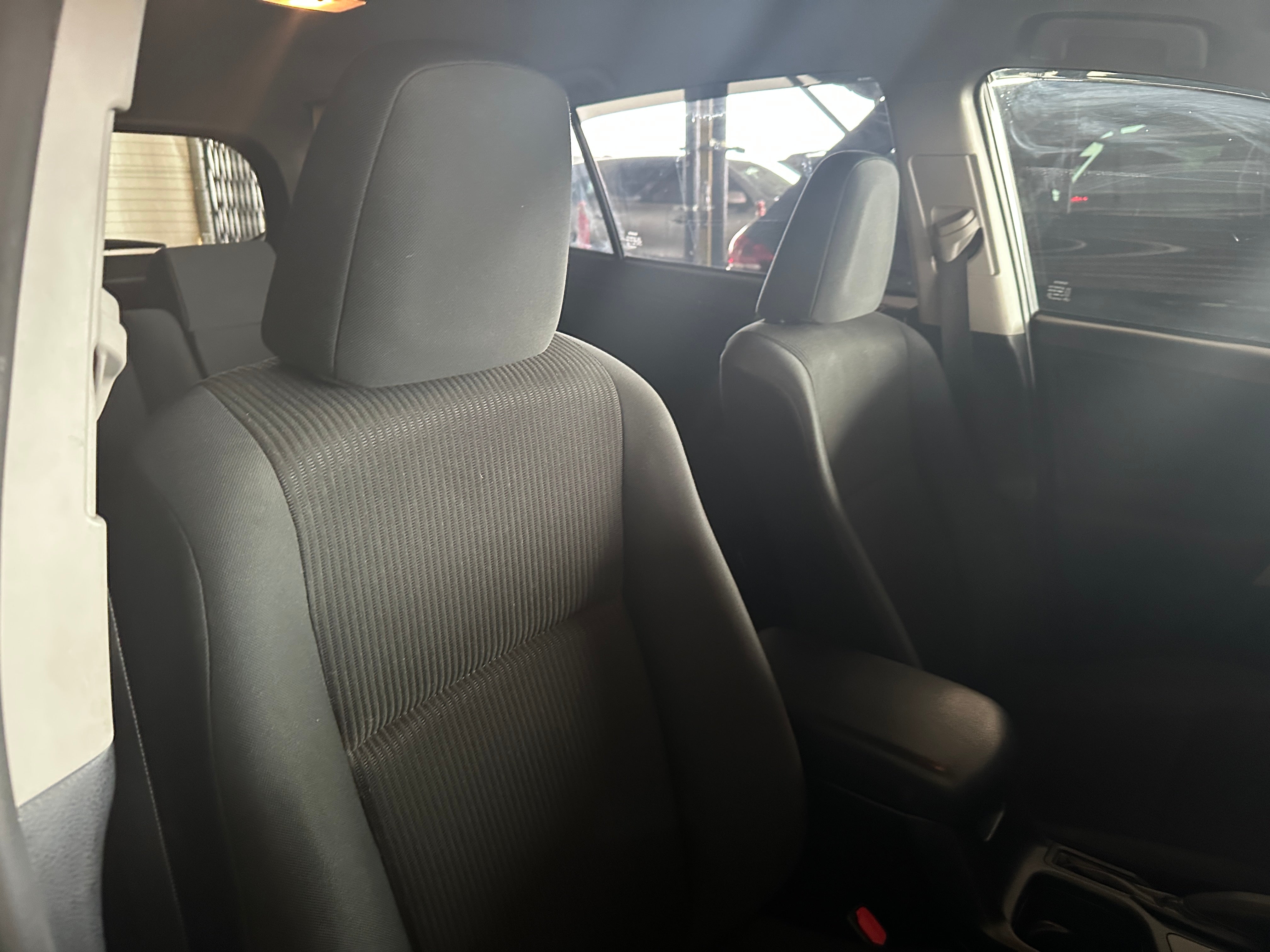 2018 Toyota RAV4 LE 2