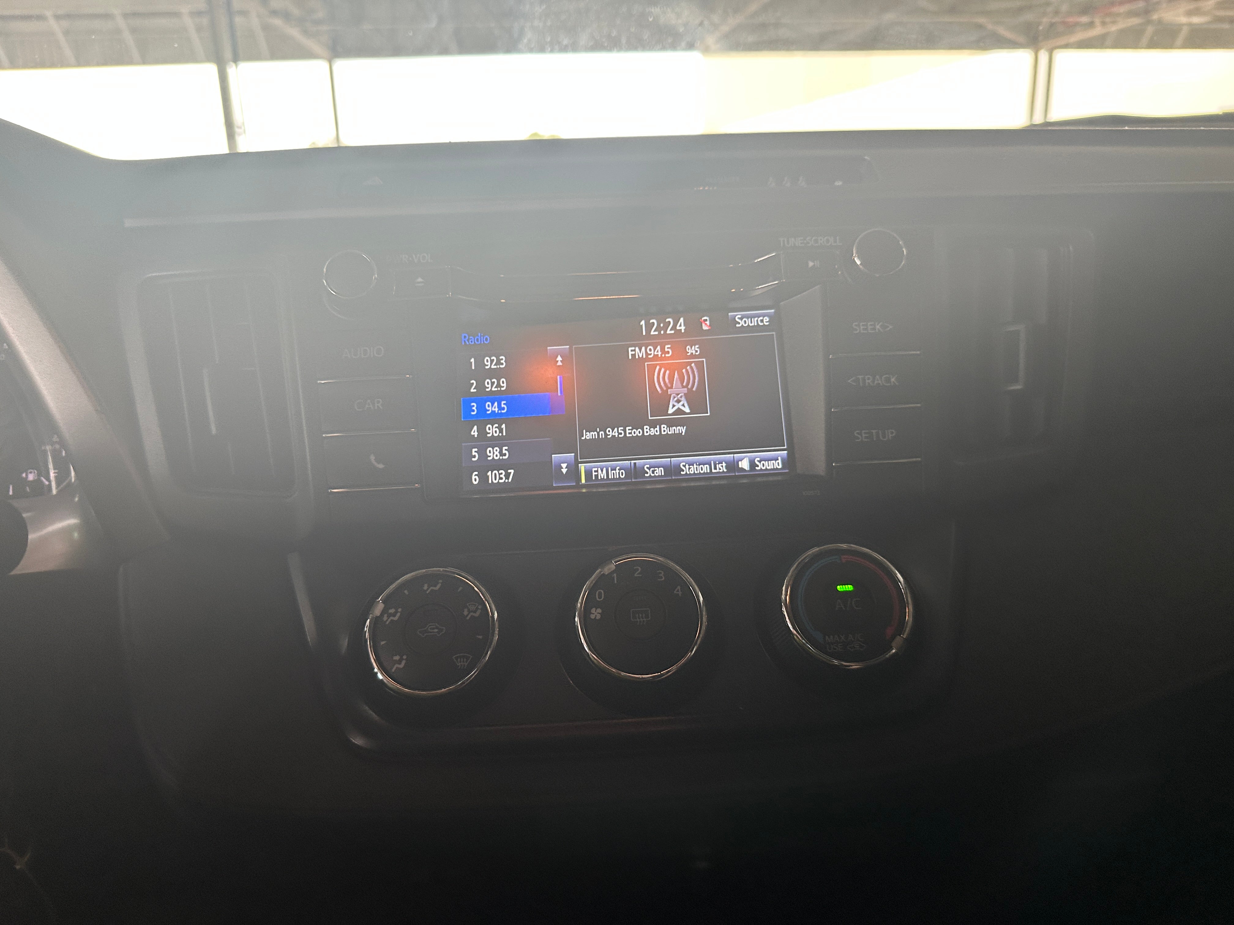 2018 Toyota RAV4 LE 4