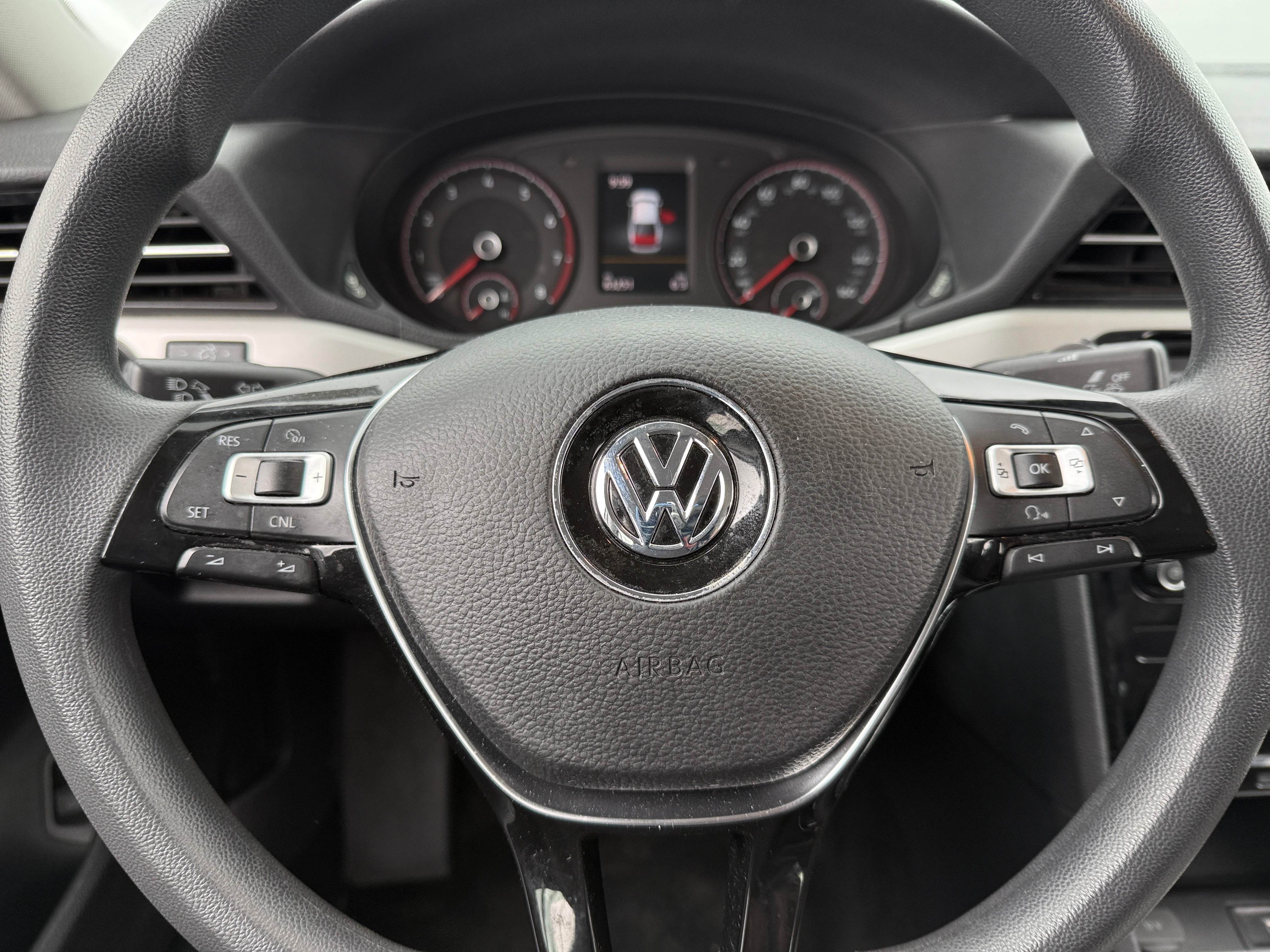 2020 Volkswagen Passat S 5