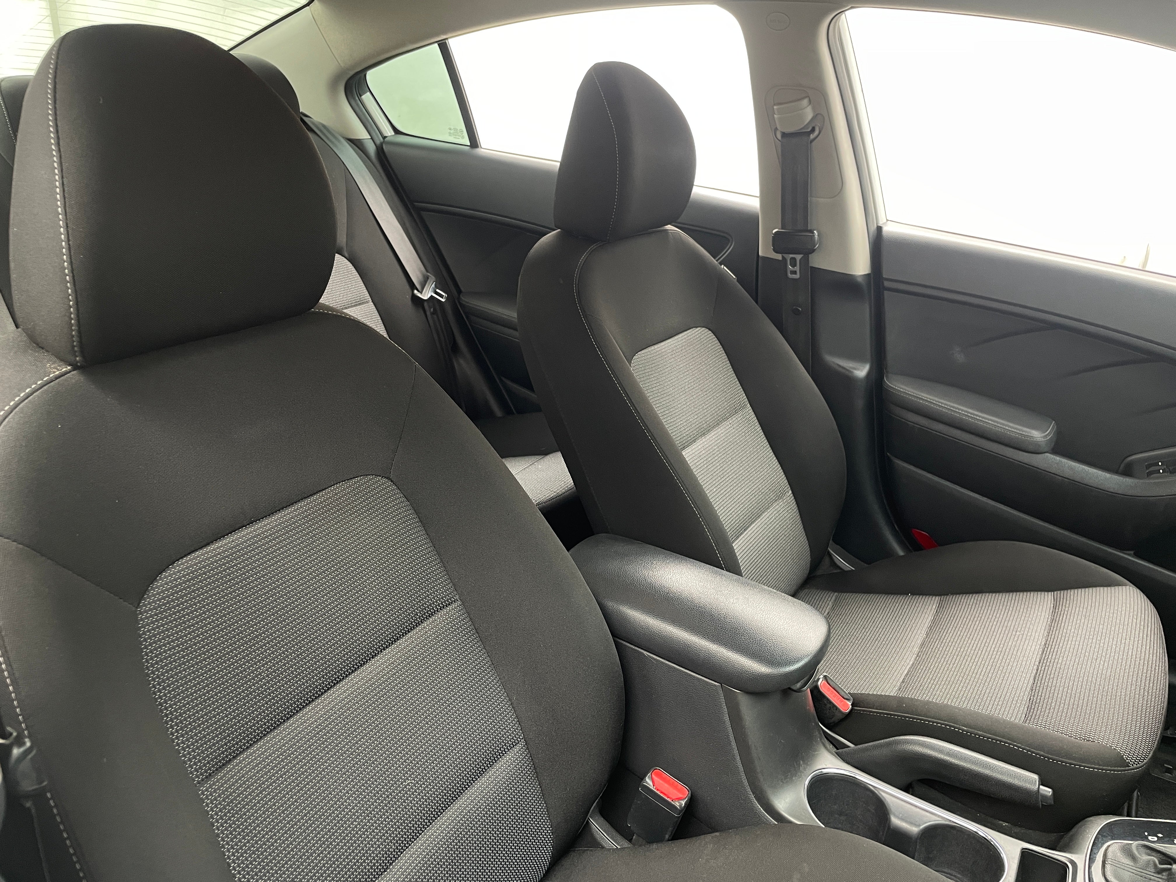 2017 Kia Forte LX 2