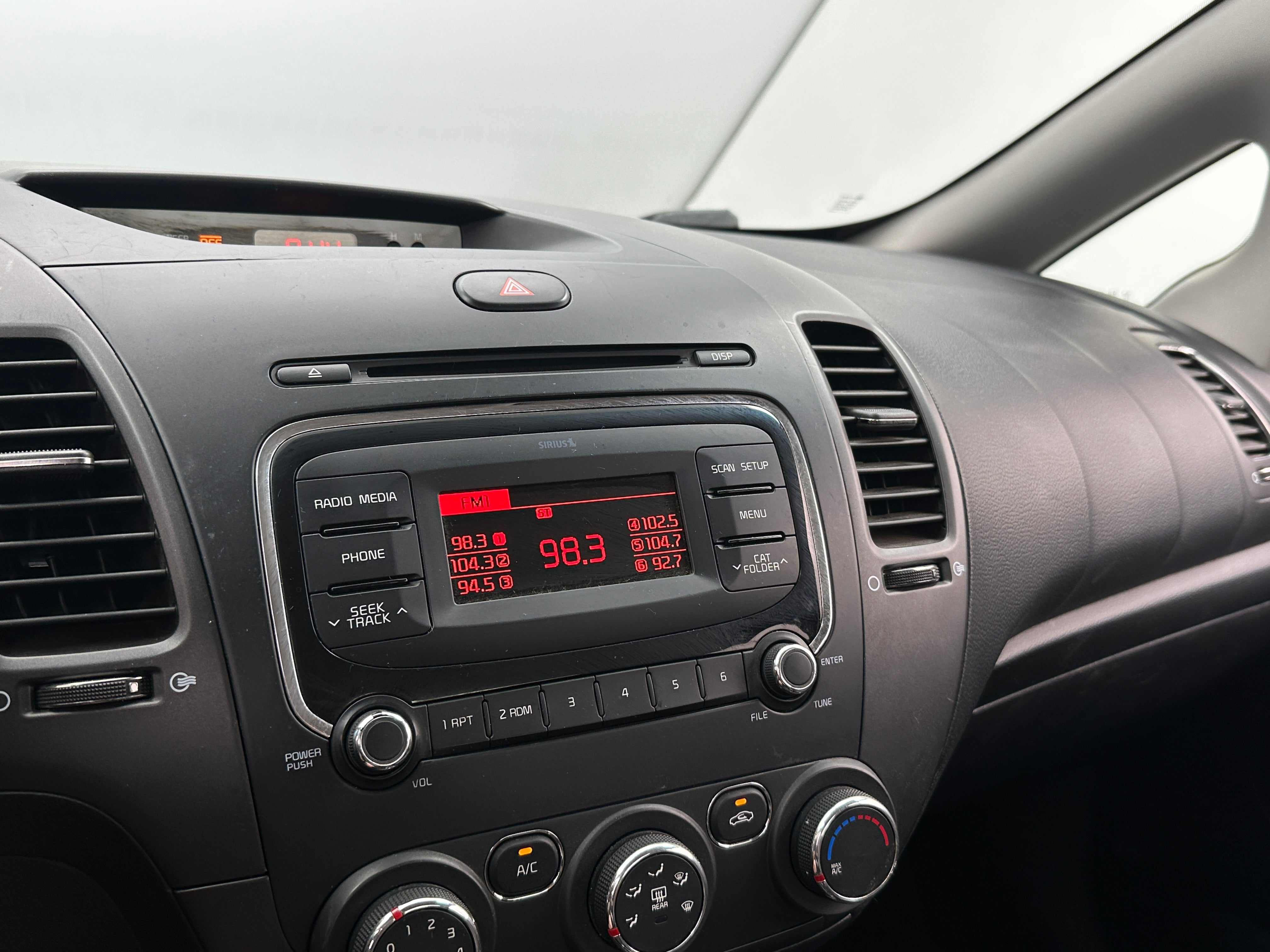 2017 Kia Forte LX 4