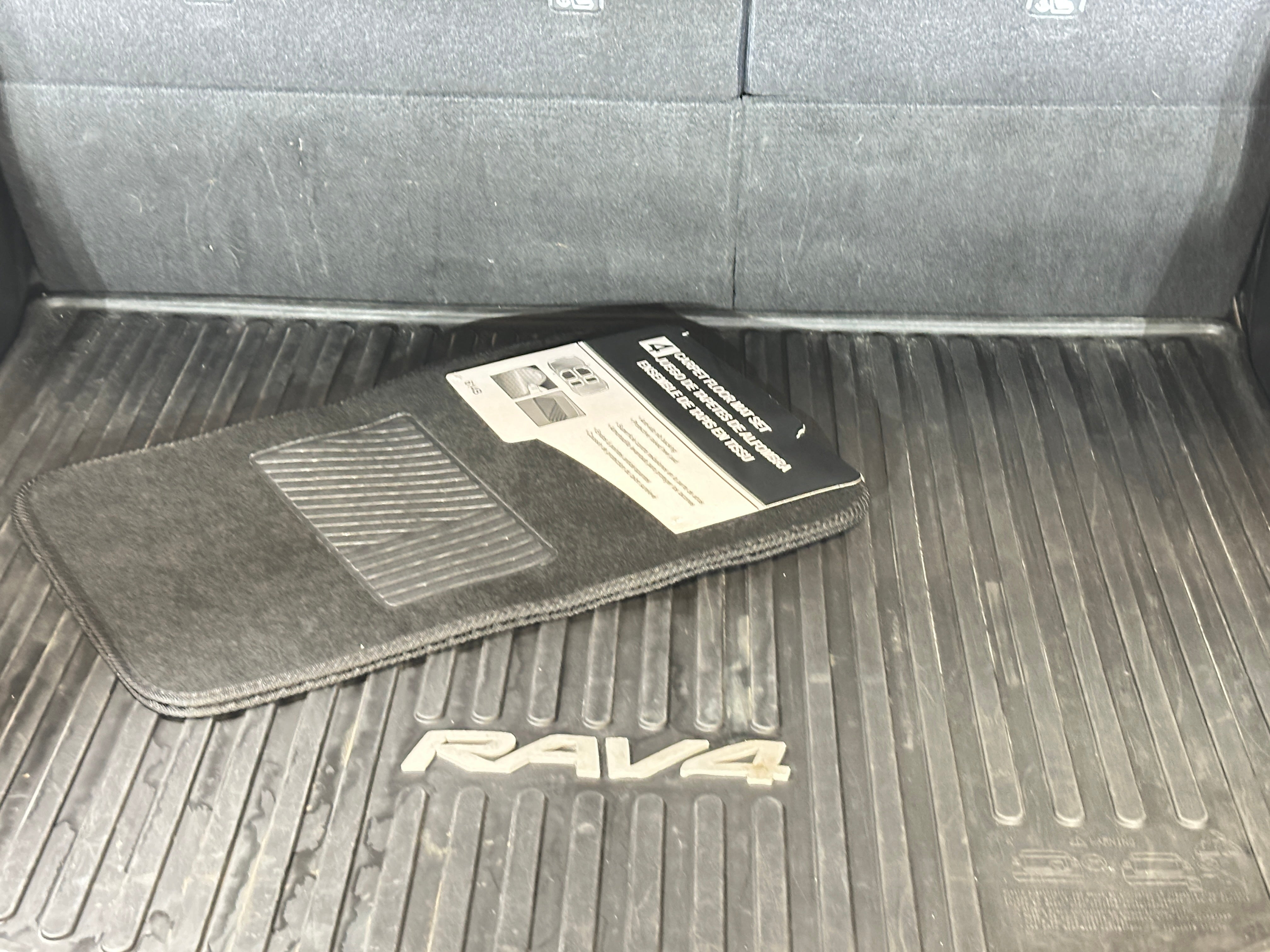 2015 Toyota RAV4 XLE 7