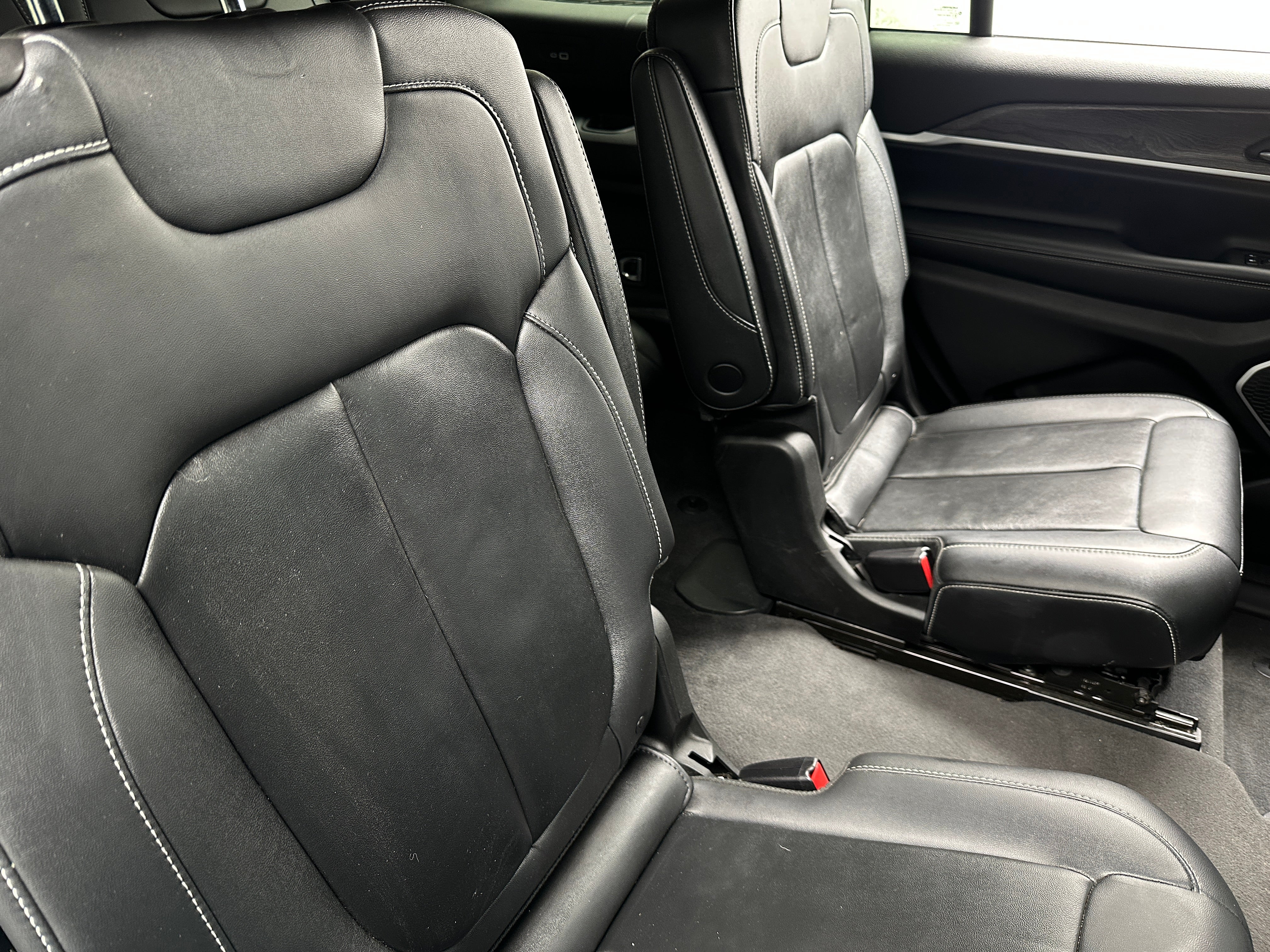 2022 Jeep Grand Cherokee L Limited Edition 5