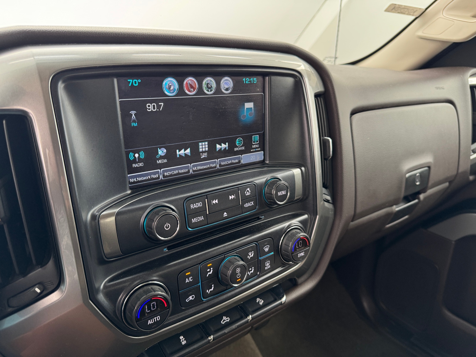 Thumbnail: 2017 Chevrolet Silverado 2500 - 4