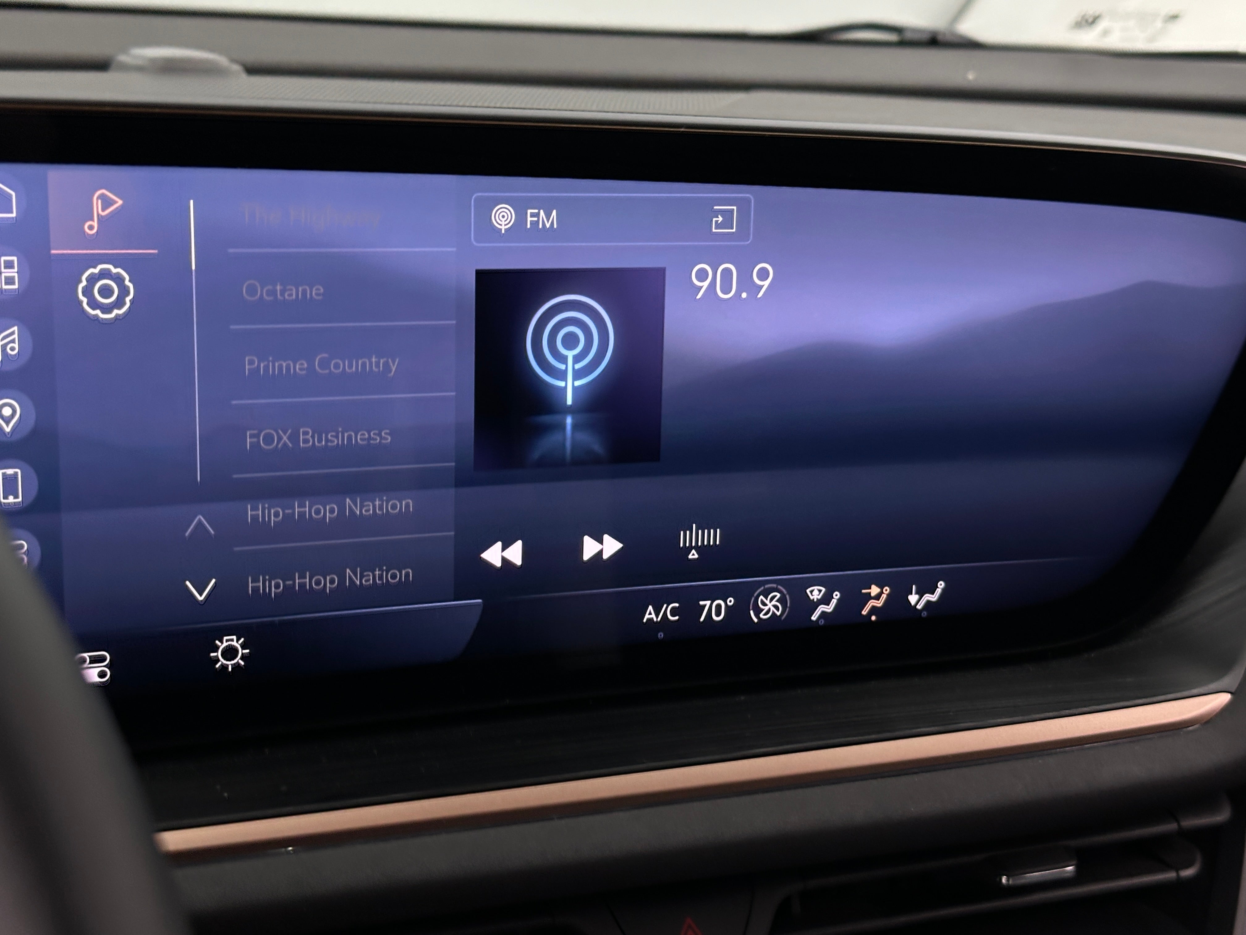 2024 Buick Envision Sport Touring 4