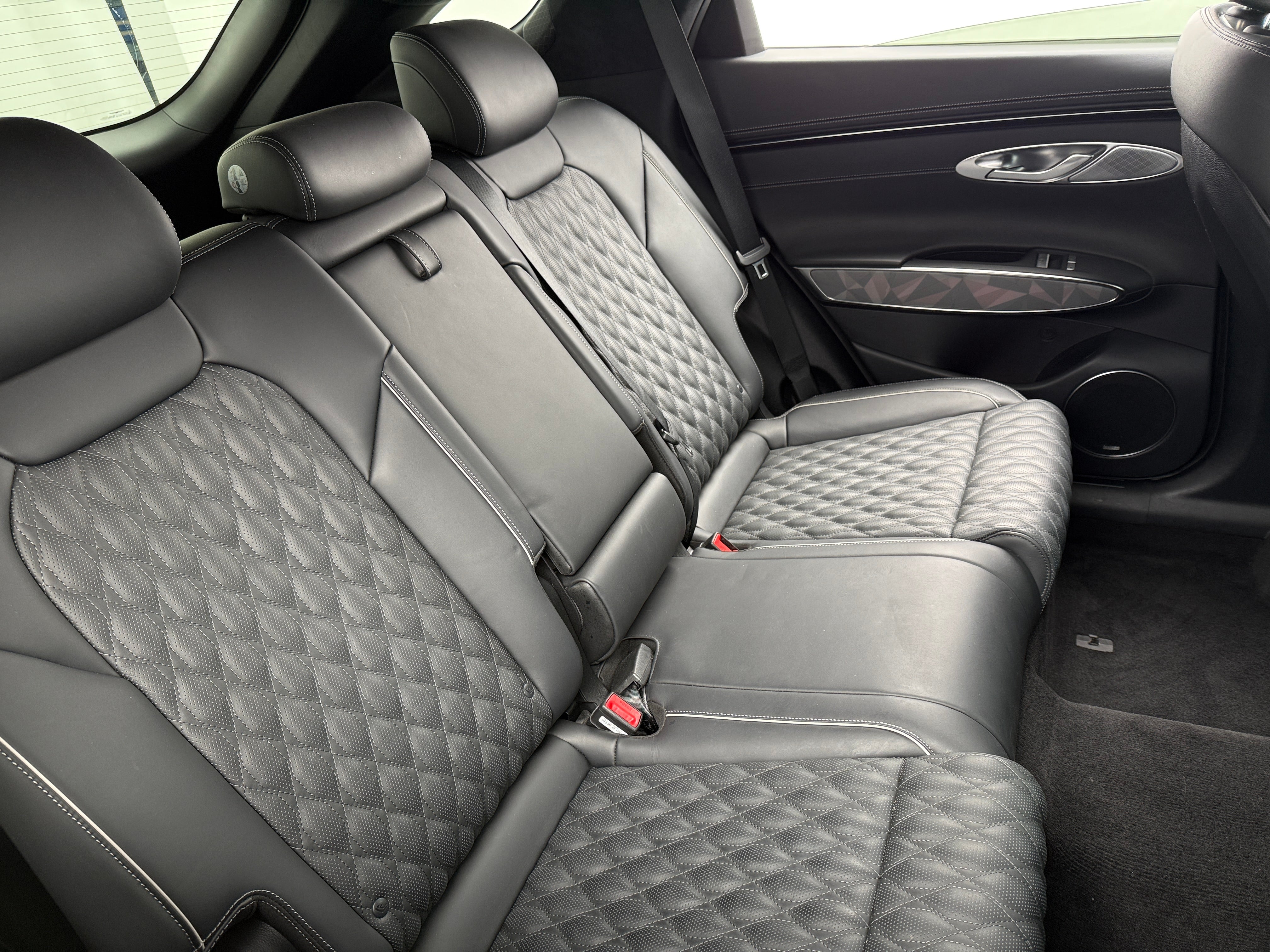 2022 Genesis GV70 Sport 5