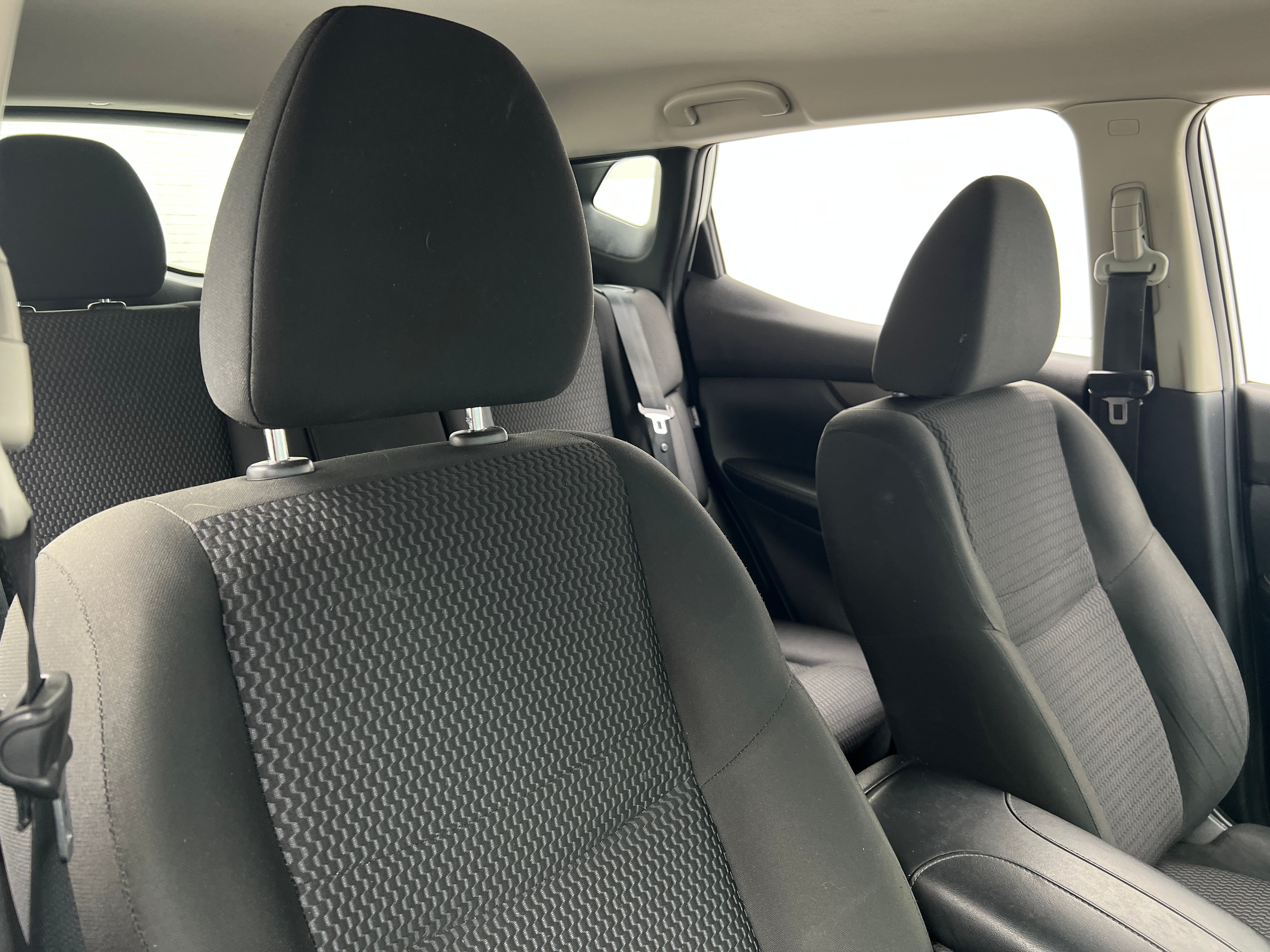 2021 Nissan Rogue Sport S 2