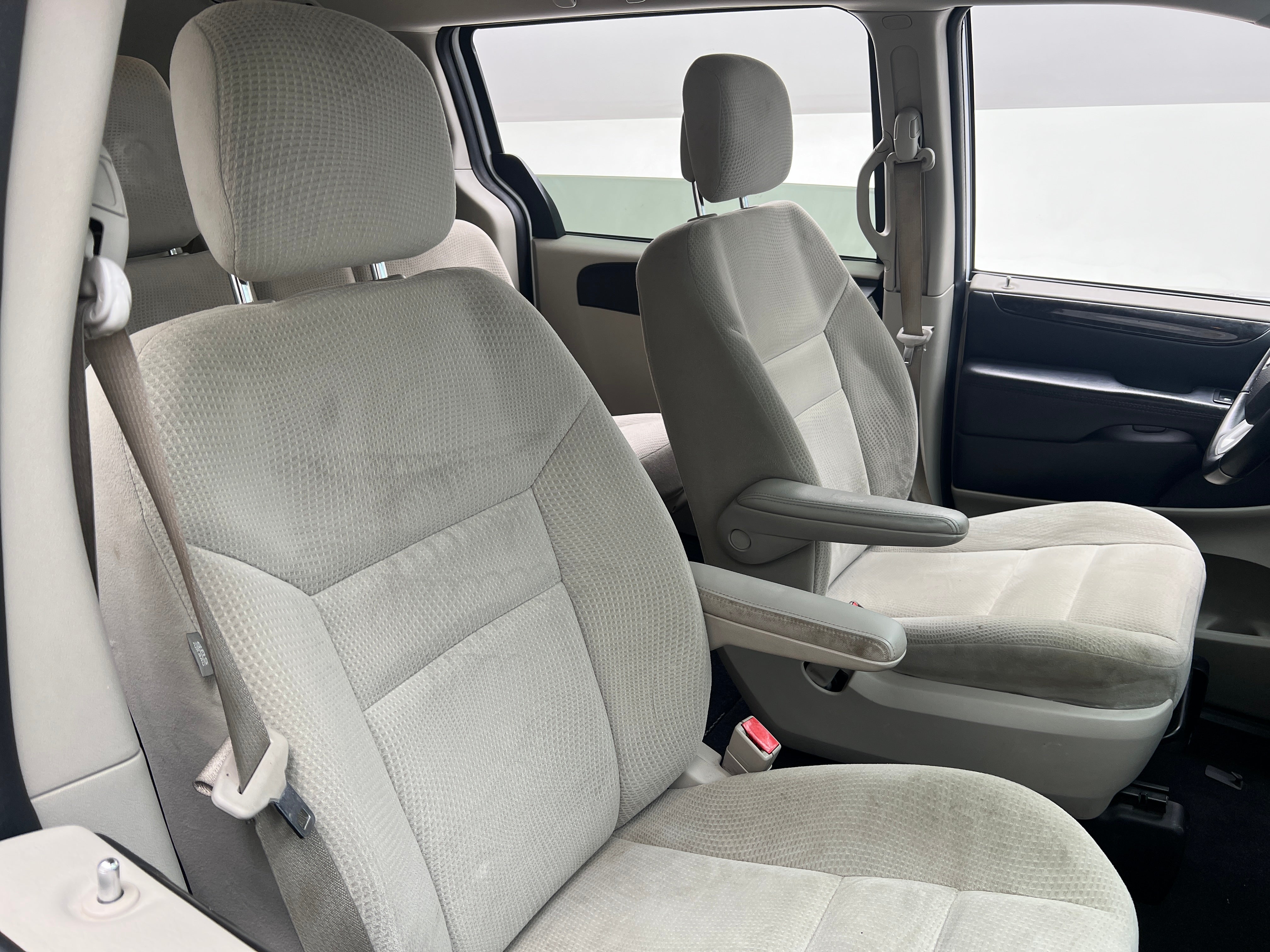 2017 Dodge Grand Caravan SE 2