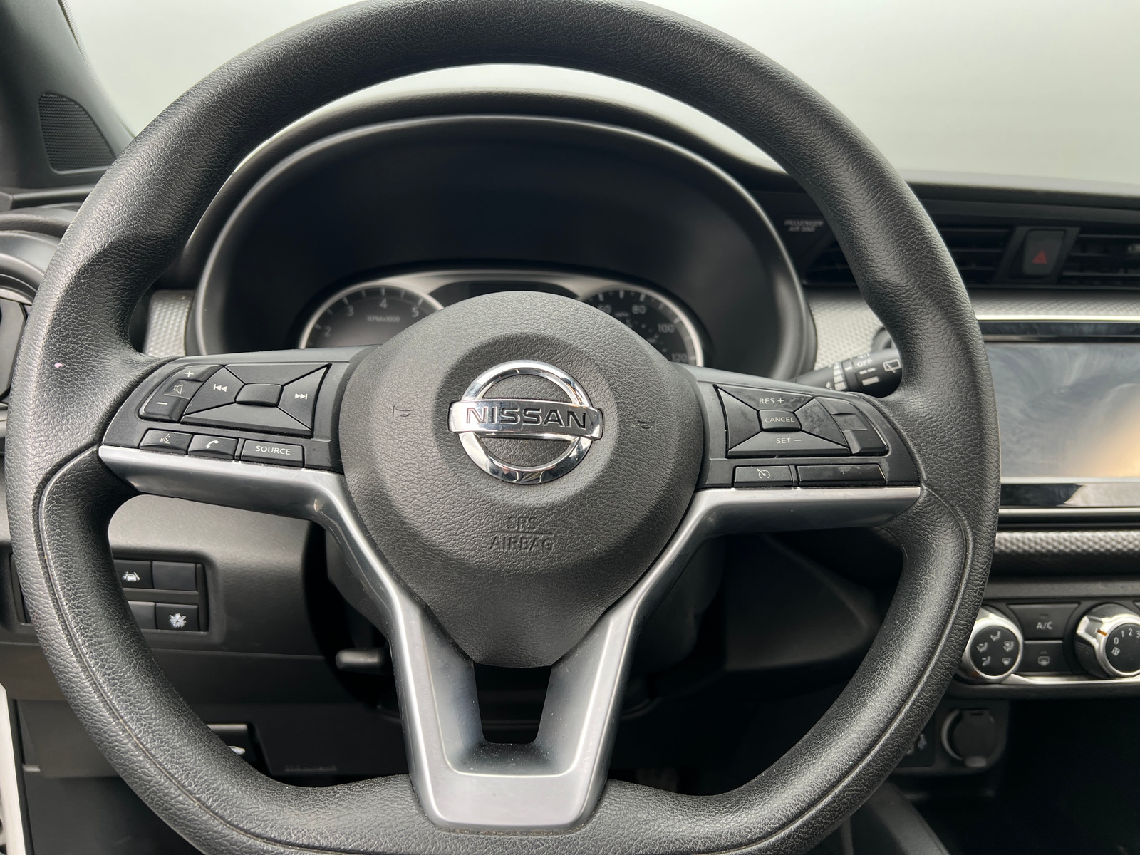Thumbnail: 2020 Nissan Kicks - 5