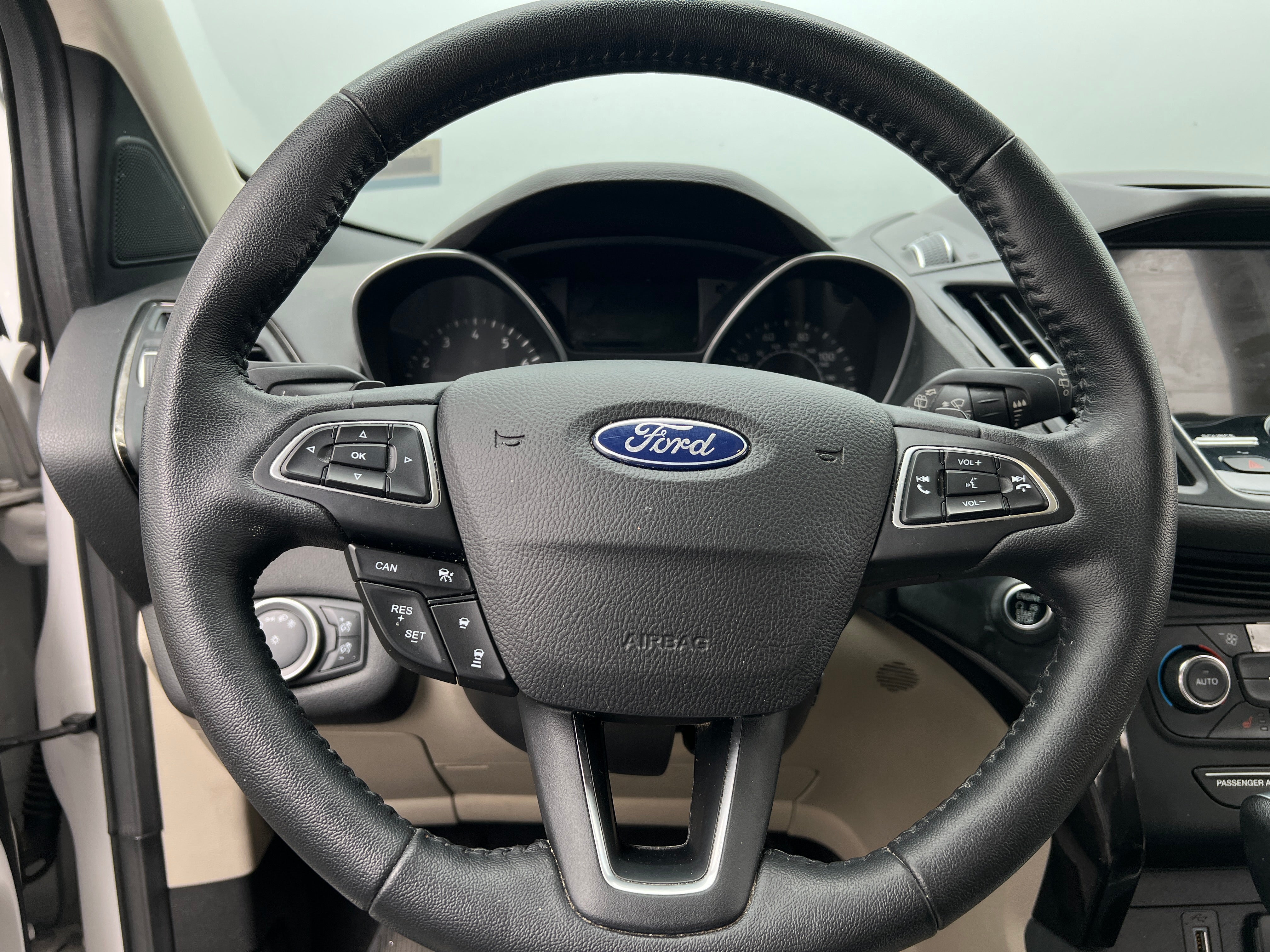 2017 Ford Escape Titanium 4