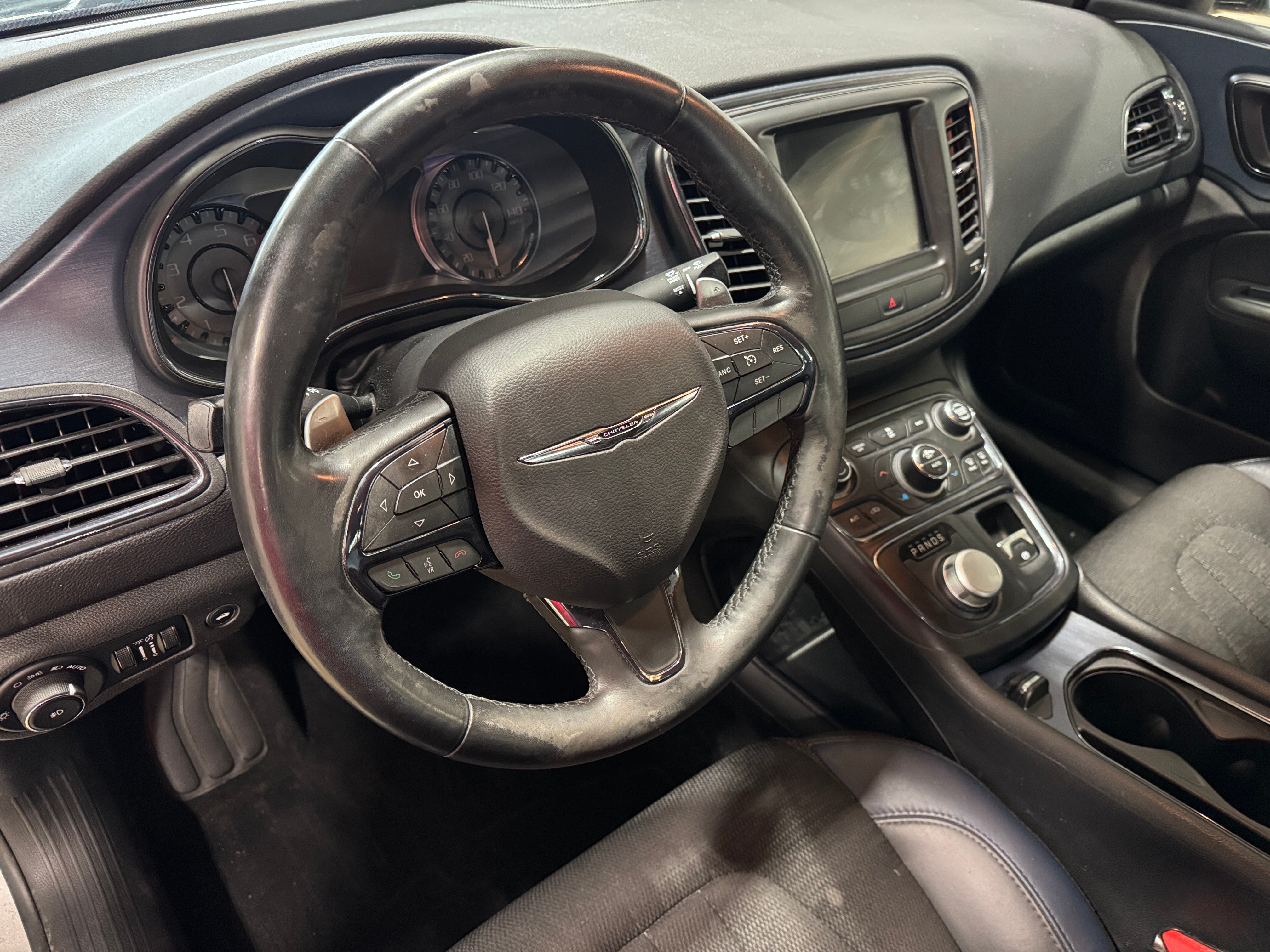2016 Chrysler 200 S 2