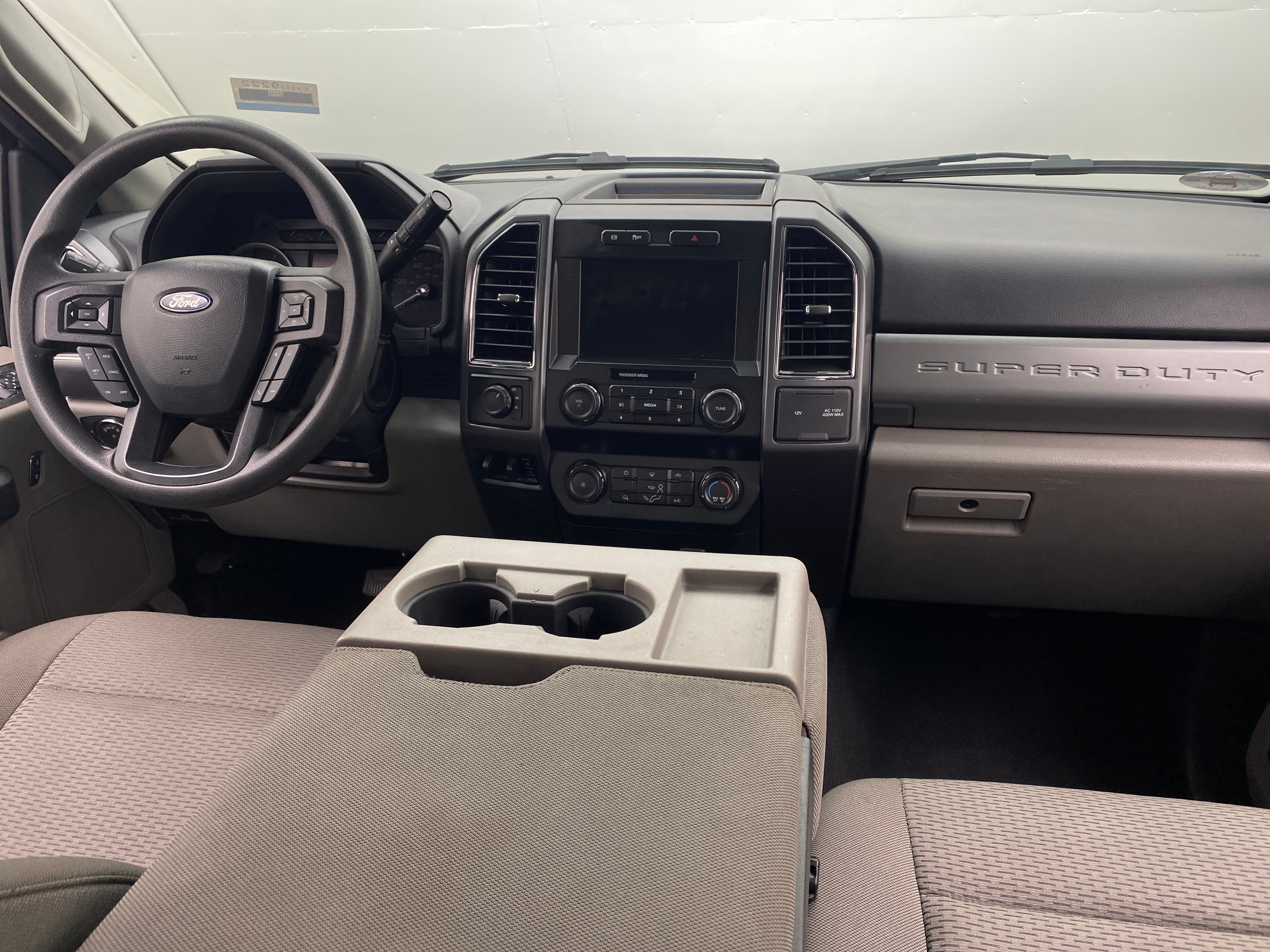 2022 Ford Econoline E-250 3