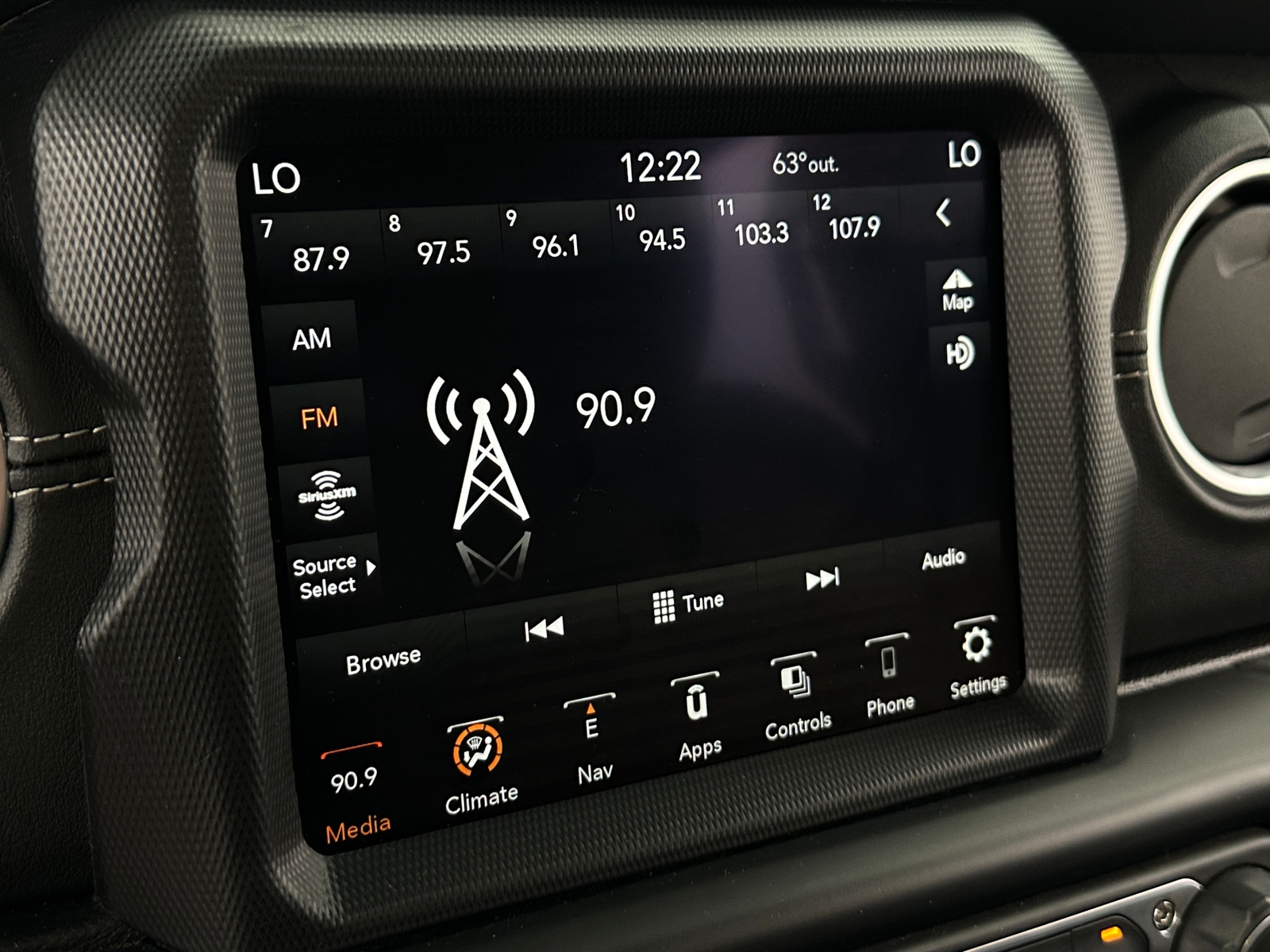 Thumbnail: 2023 Jeep Wrangler - 4
