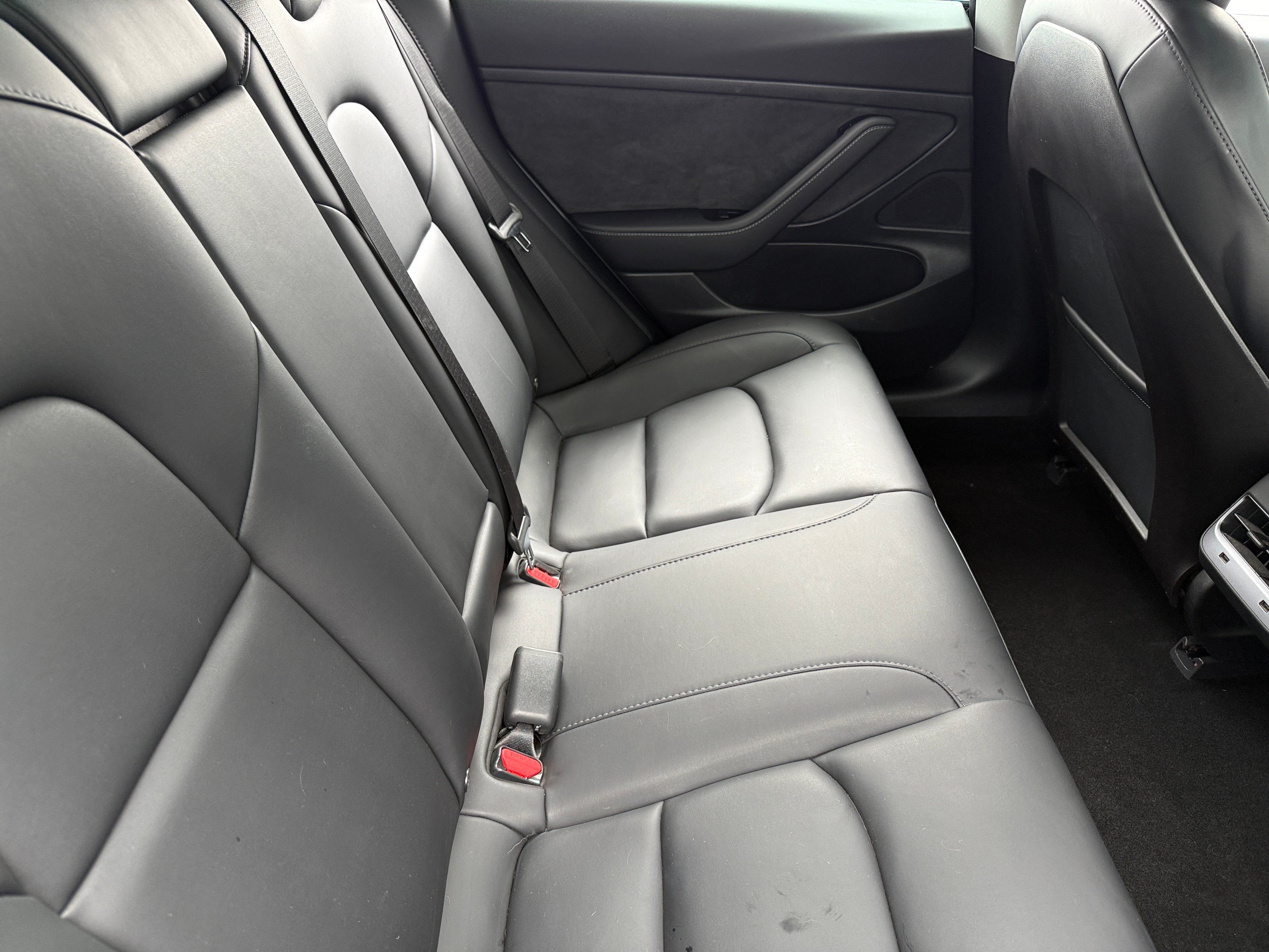 2020 Tesla Model 3 Standard Range 4