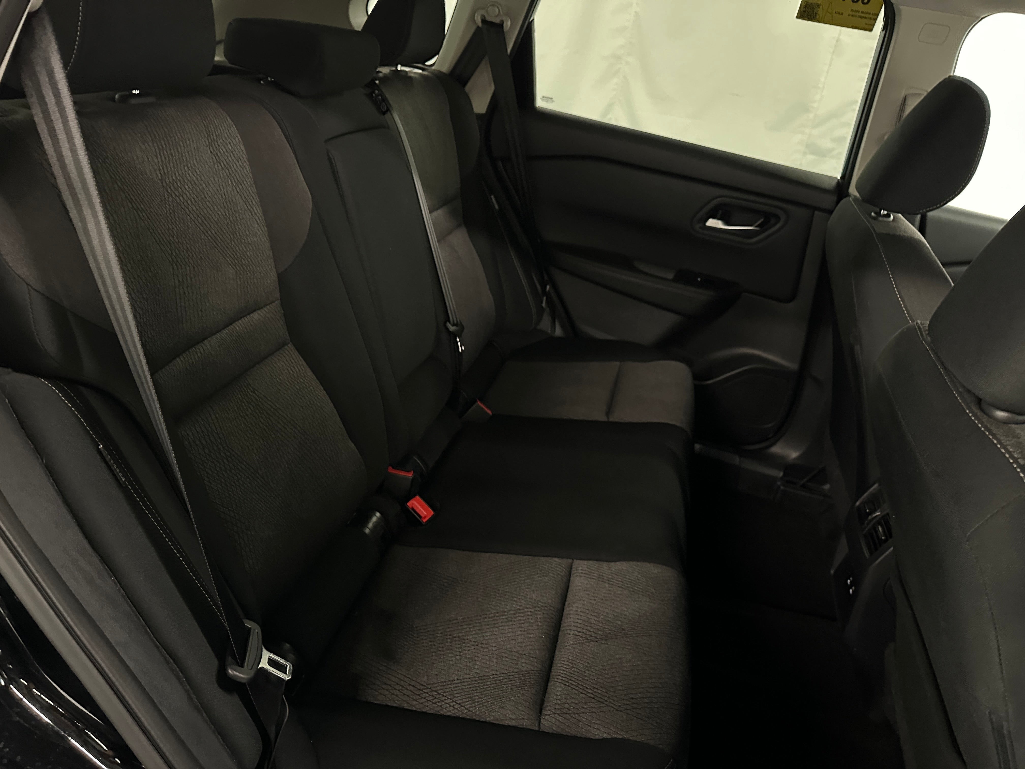 2024 Nissan Rogue SV 6