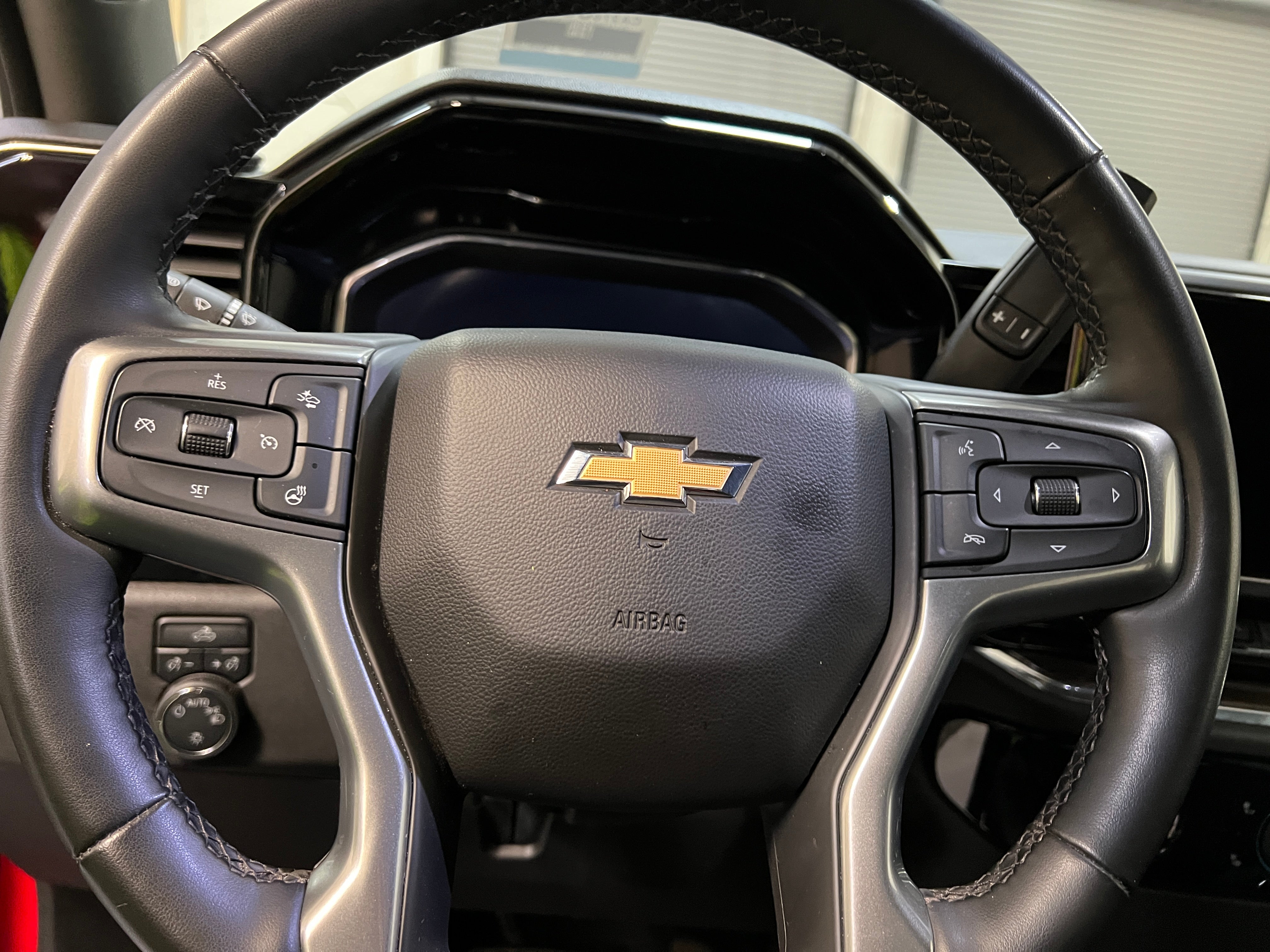 2024 Chevrolet Silverado 1500 LT 5