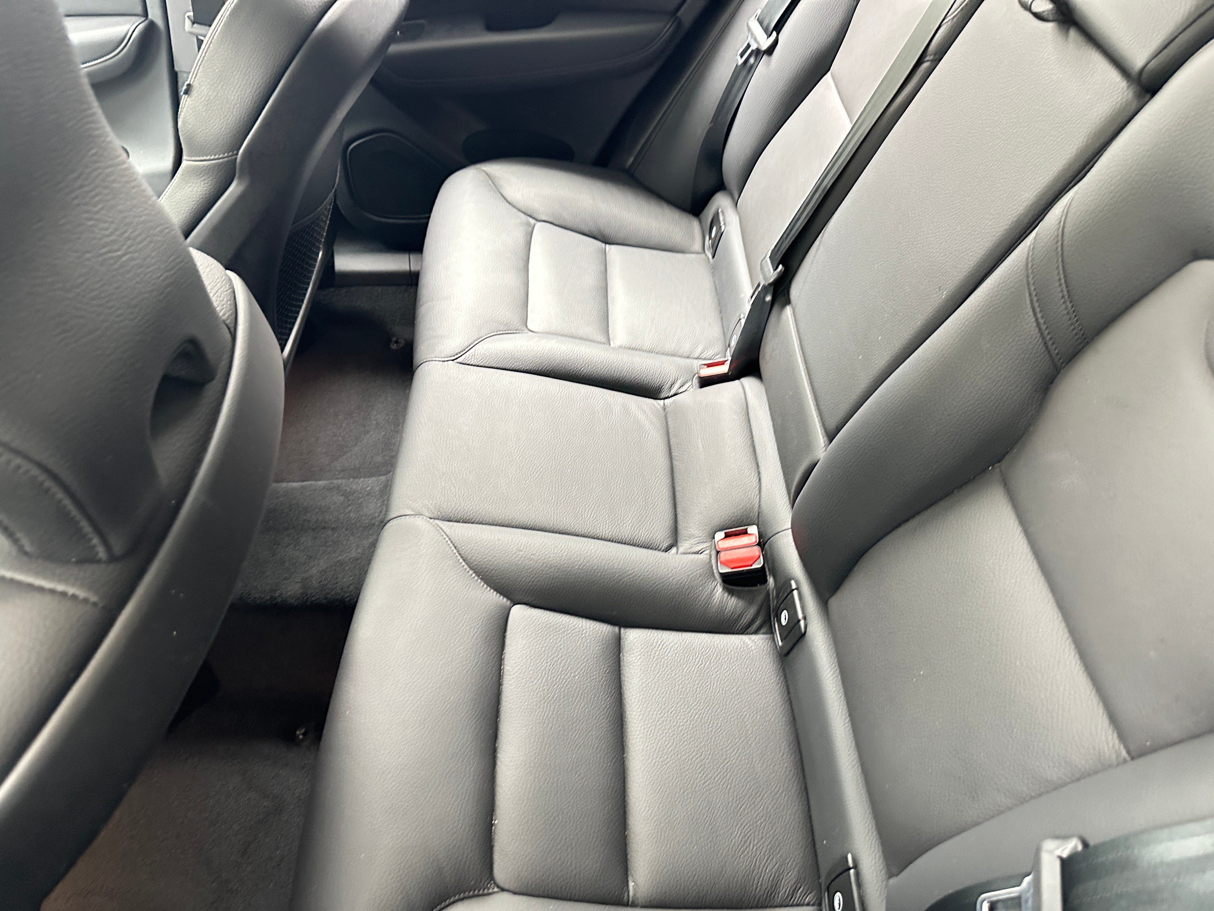2024 Volvo XC60 B5 Plus 5