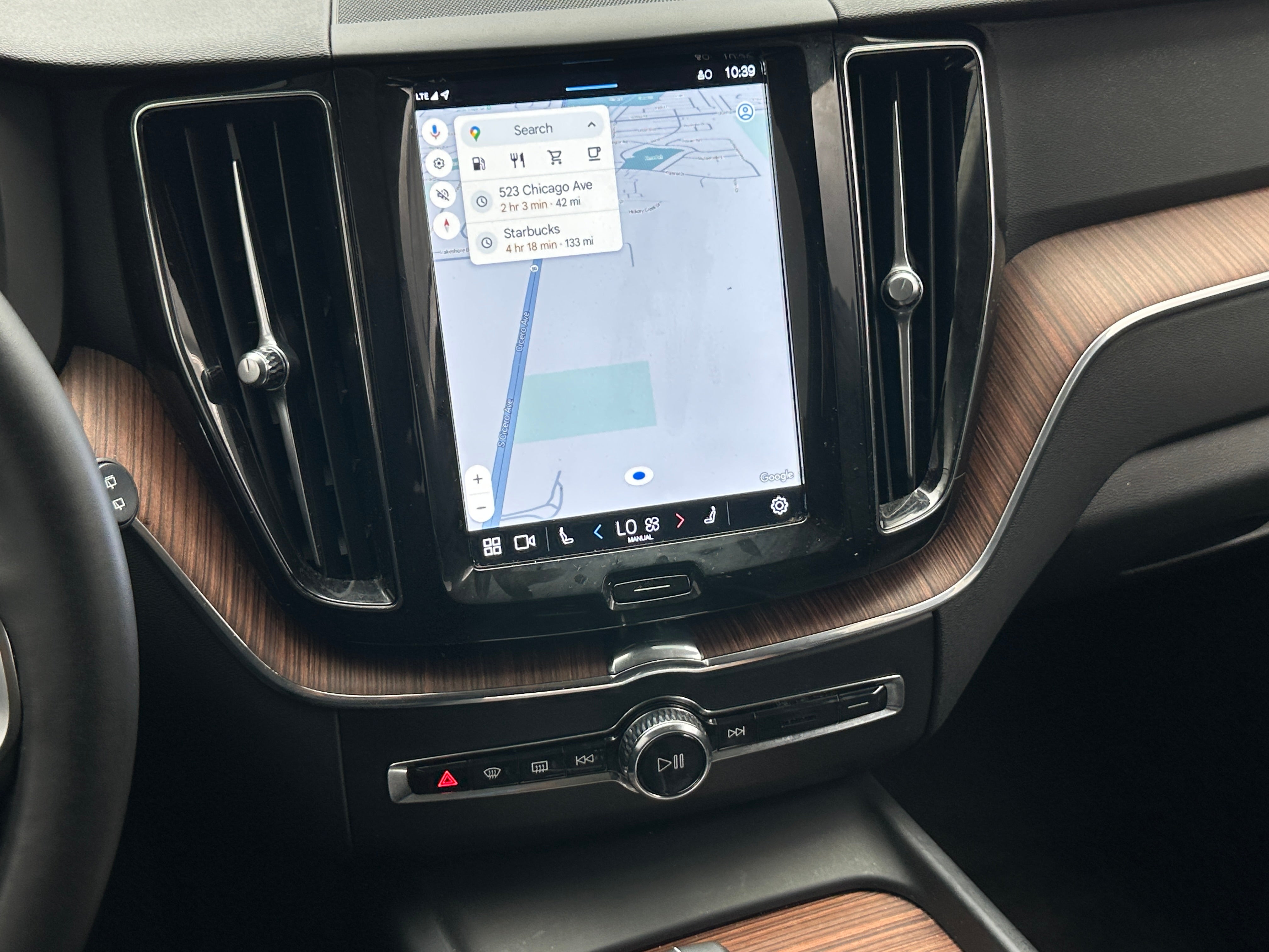 2024 Volvo XC60 B5 Plus 3