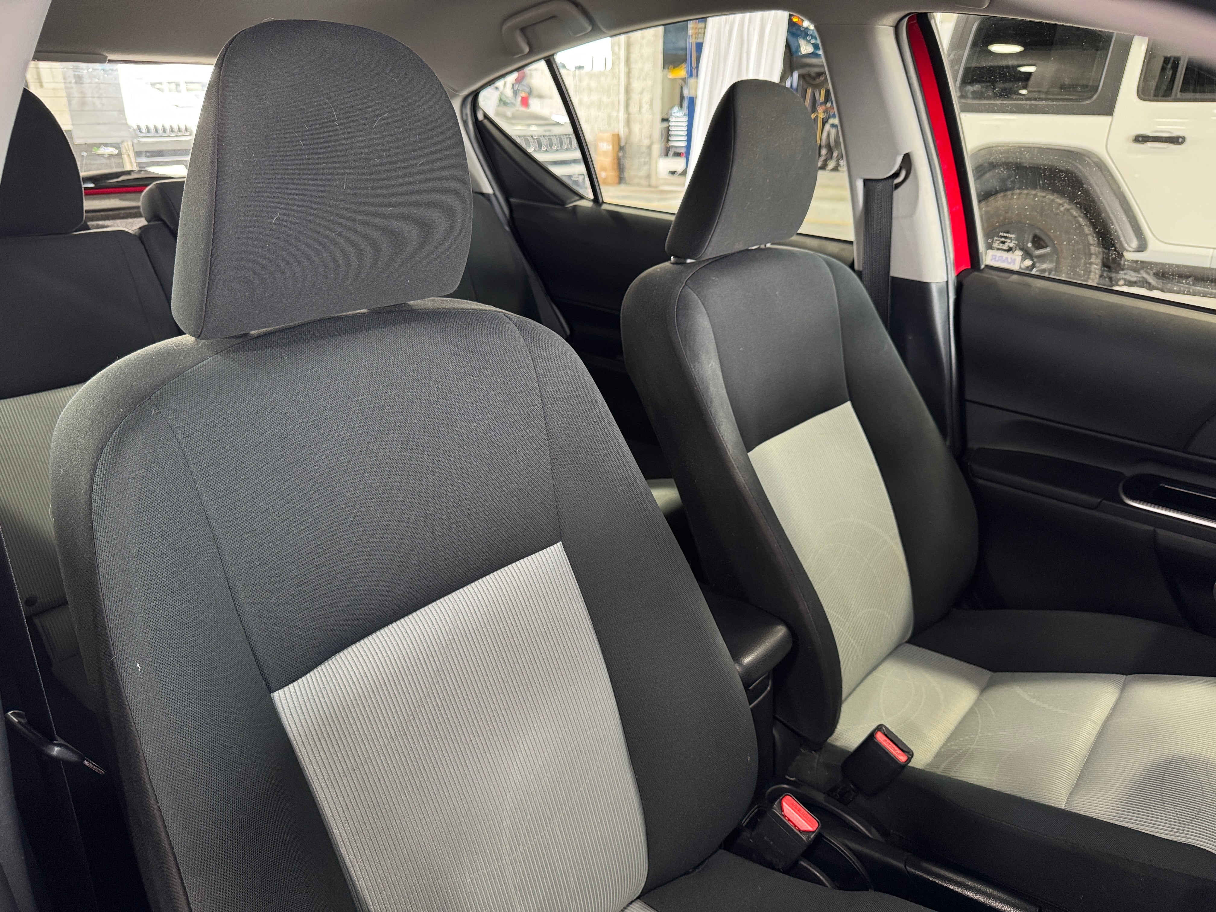 2016 Toyota Prius c Three 2