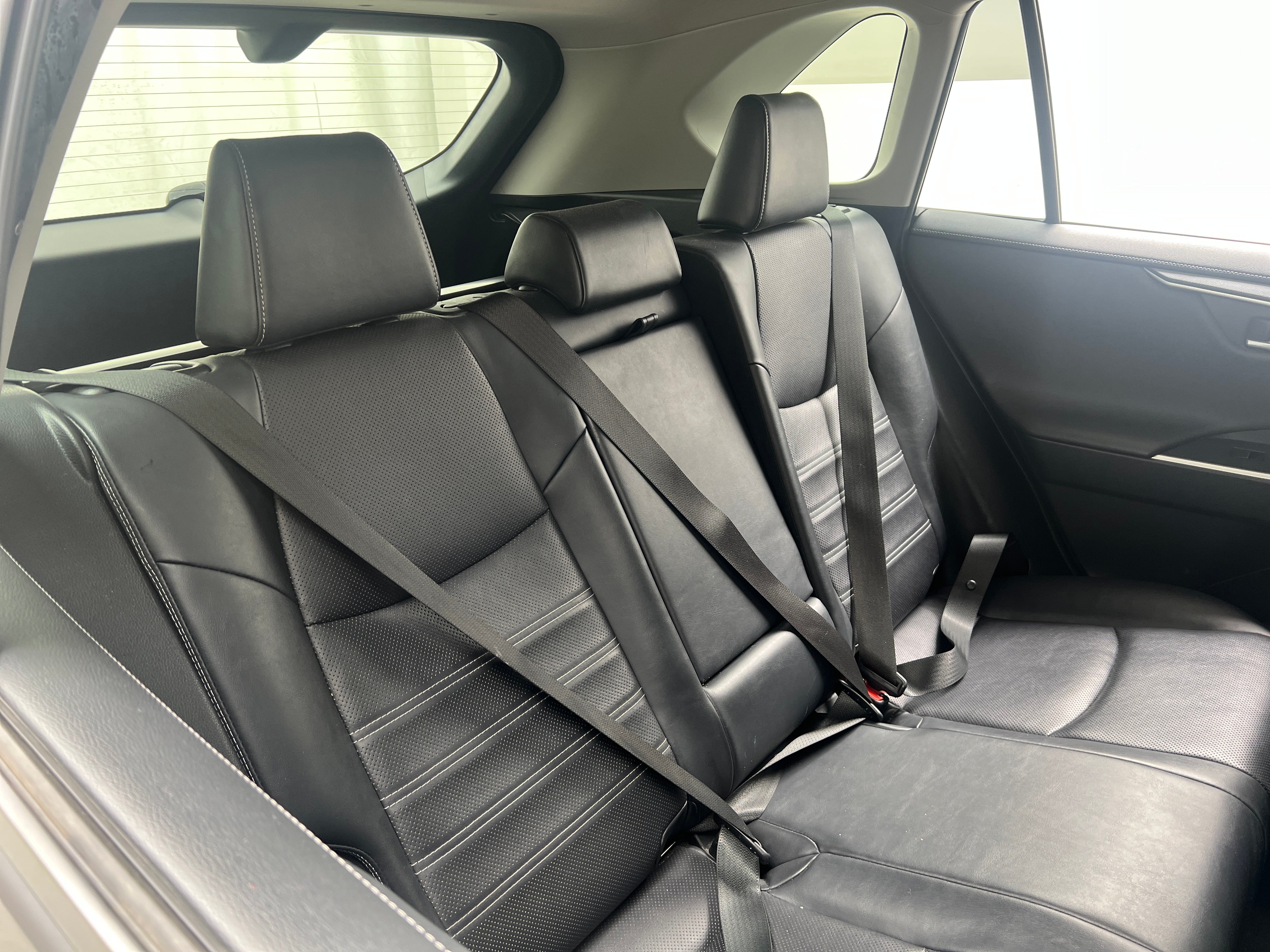 2019 Toyota RAV4 Limited 6