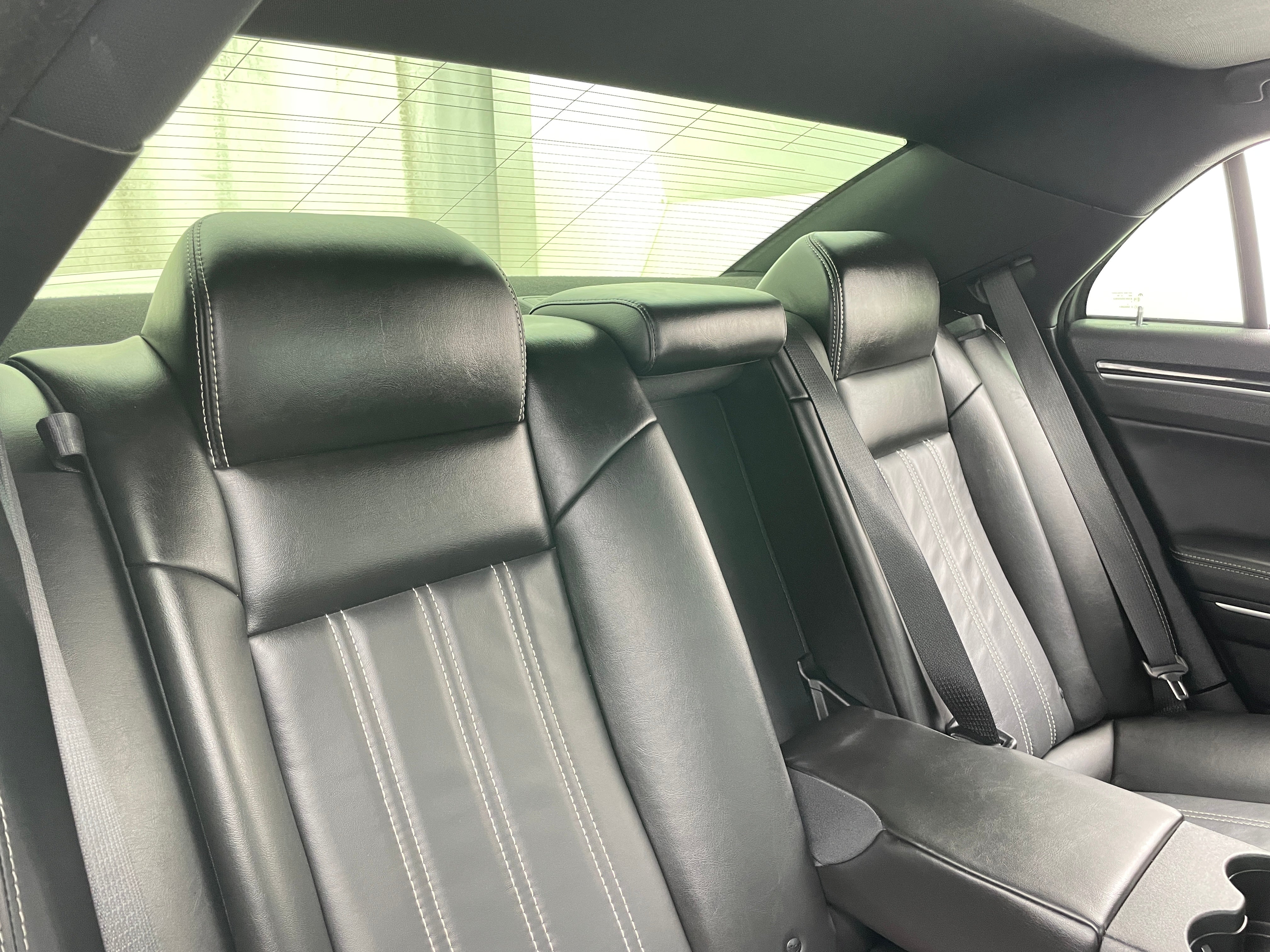 2020 Chrysler 300 S 5