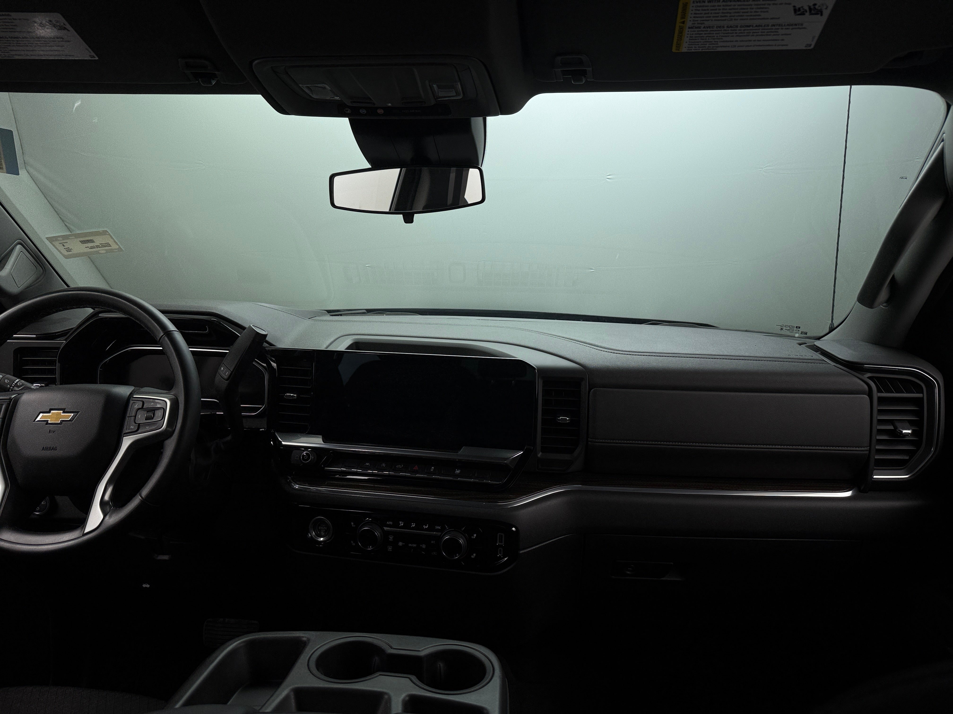 2023 Chevrolet Silverado 1500 LT 3