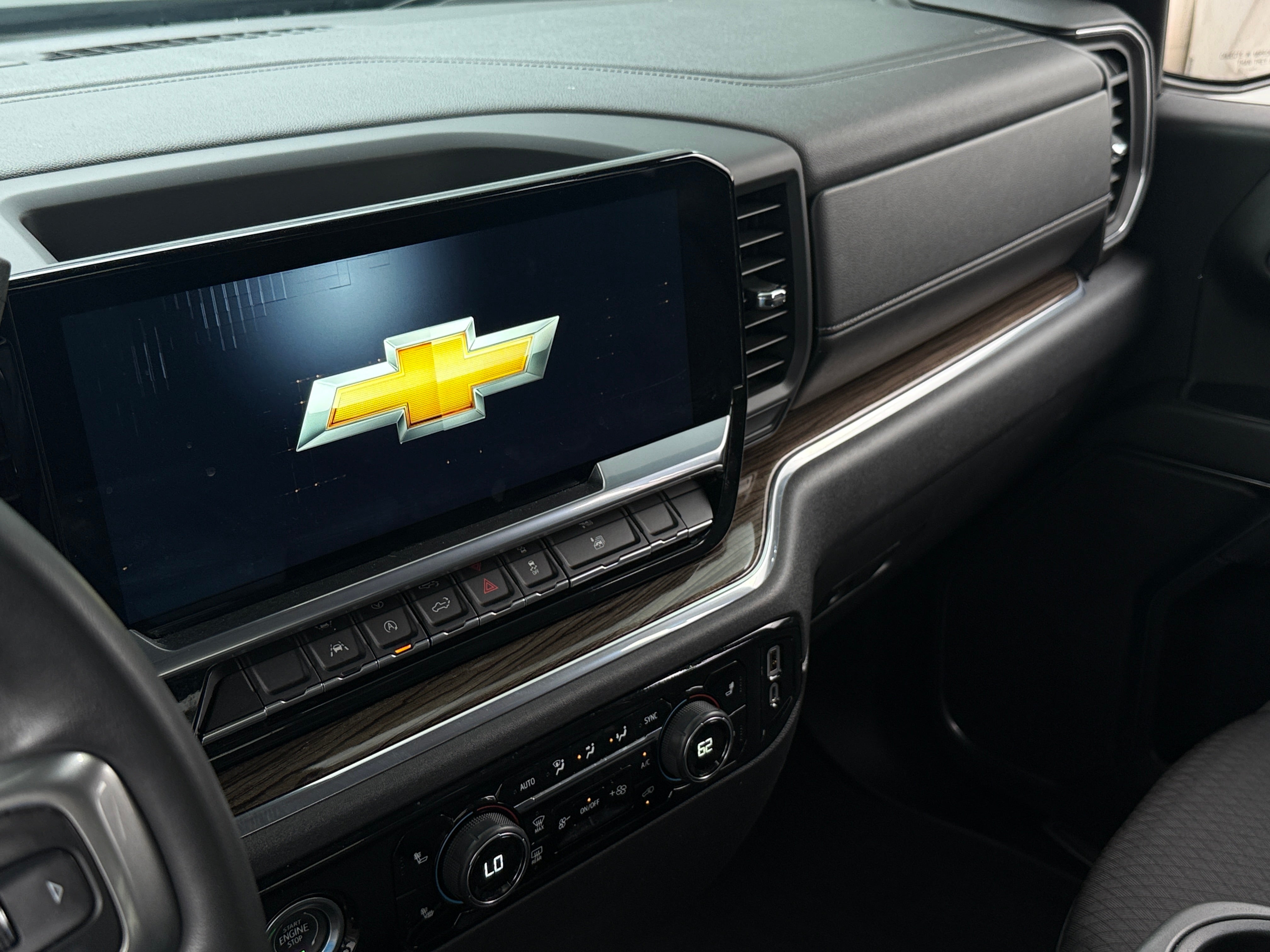2023 Chevrolet Silverado 1500 LT 4